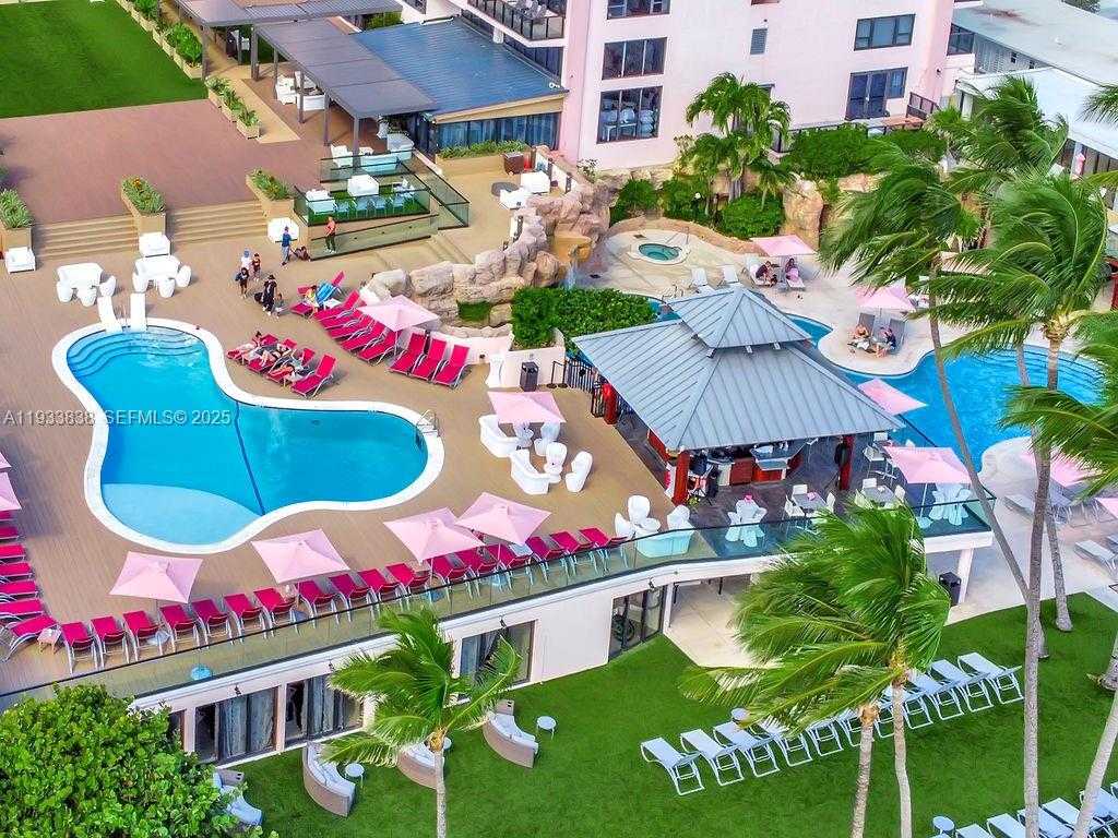 Small Image of 5225 COLLINS AVE #706, Miami Beach Number 26