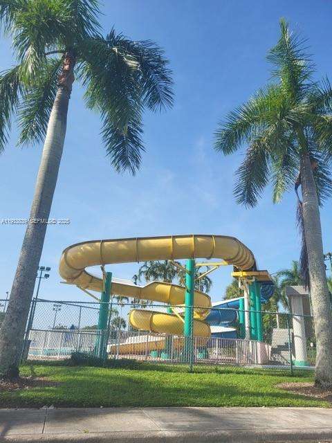 Small Image of 13012 NORTH WEST 8TH ST, Pembroke Pines Number 3