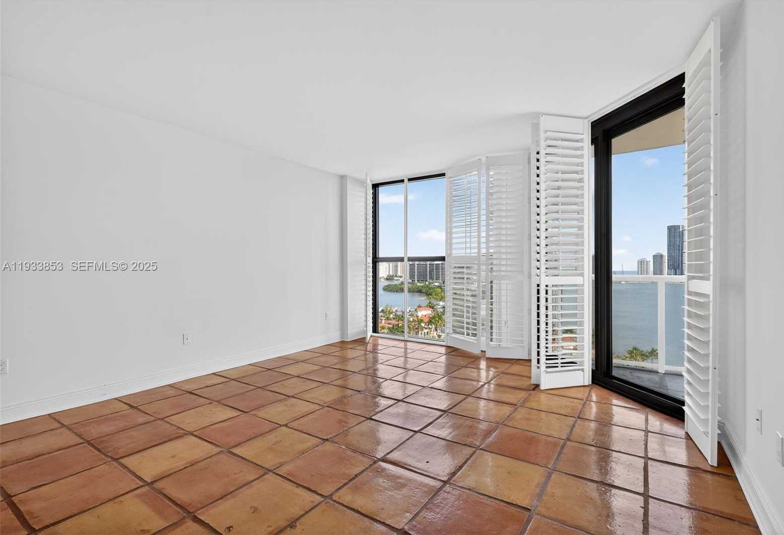 Small Image of 4000 ISLAND BLVD #1507, Aventura Number 15