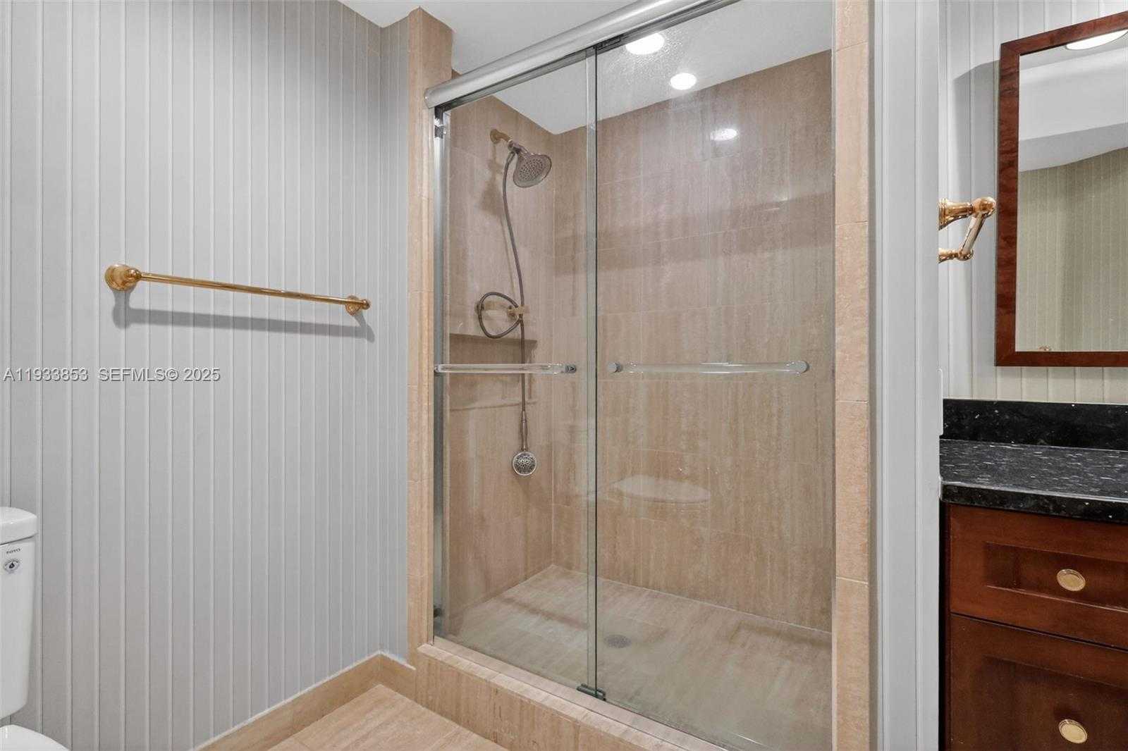 Small Image of 4000 ISLAND BLVD #1507, Aventura Number 29