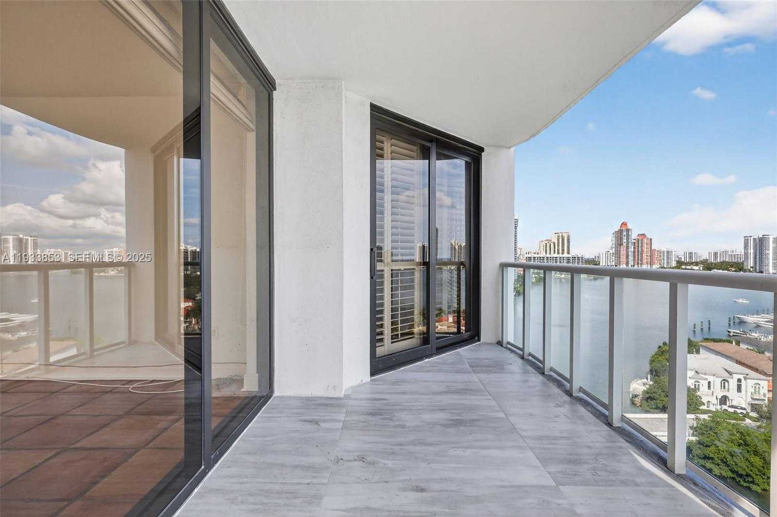 Small Image of 4000 ISLAND BLVD #1507, Aventura Number 33