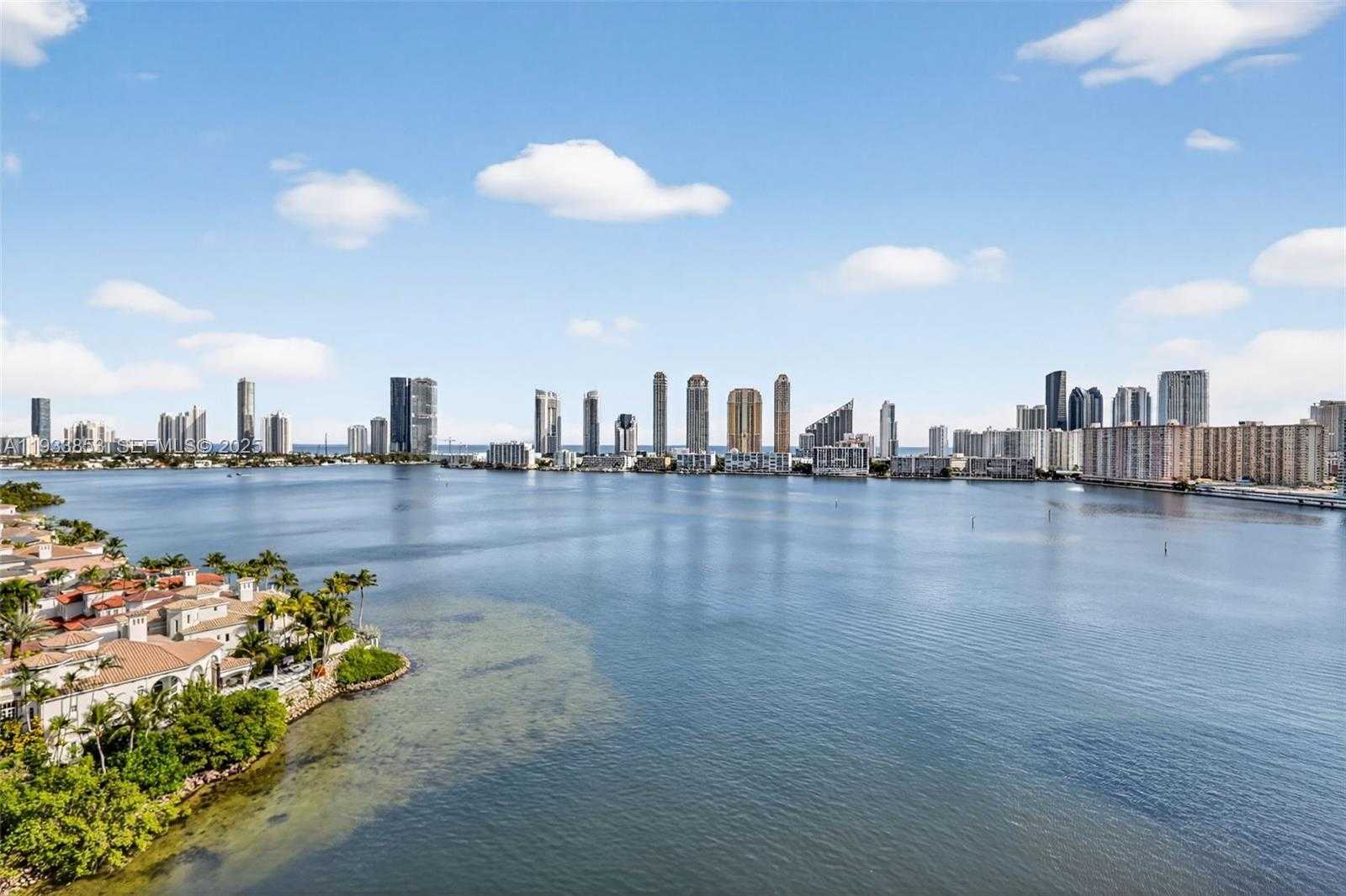 Small Image of 4000 ISLAND BLVD #1507, Aventura Number 40