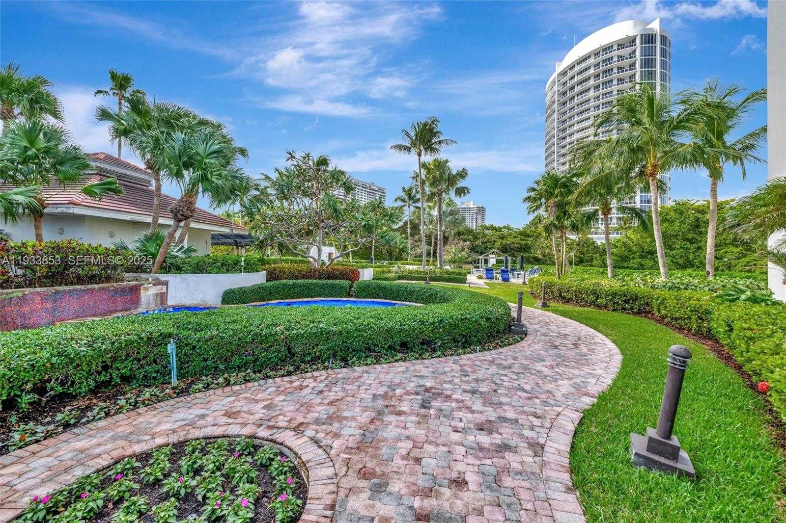 Small Image of 4000 ISLAND BLVD #1507, Aventura Number 43