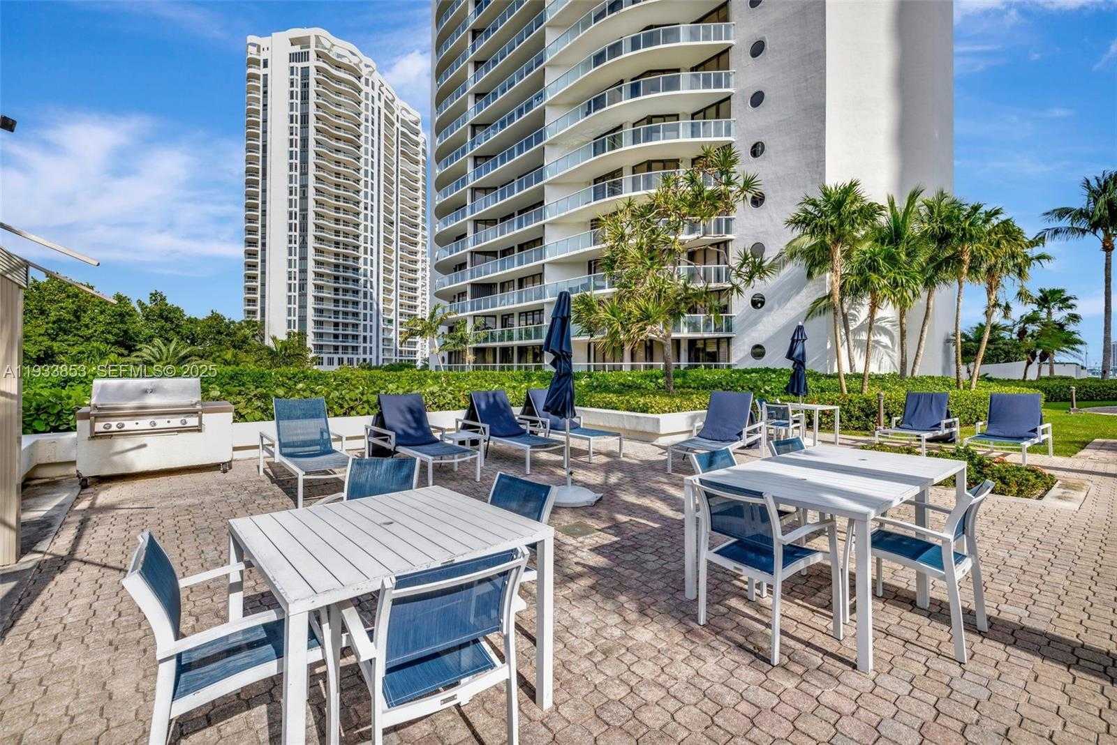 Small Image of 4000 ISLAND BLVD #1507, Aventura Number 47