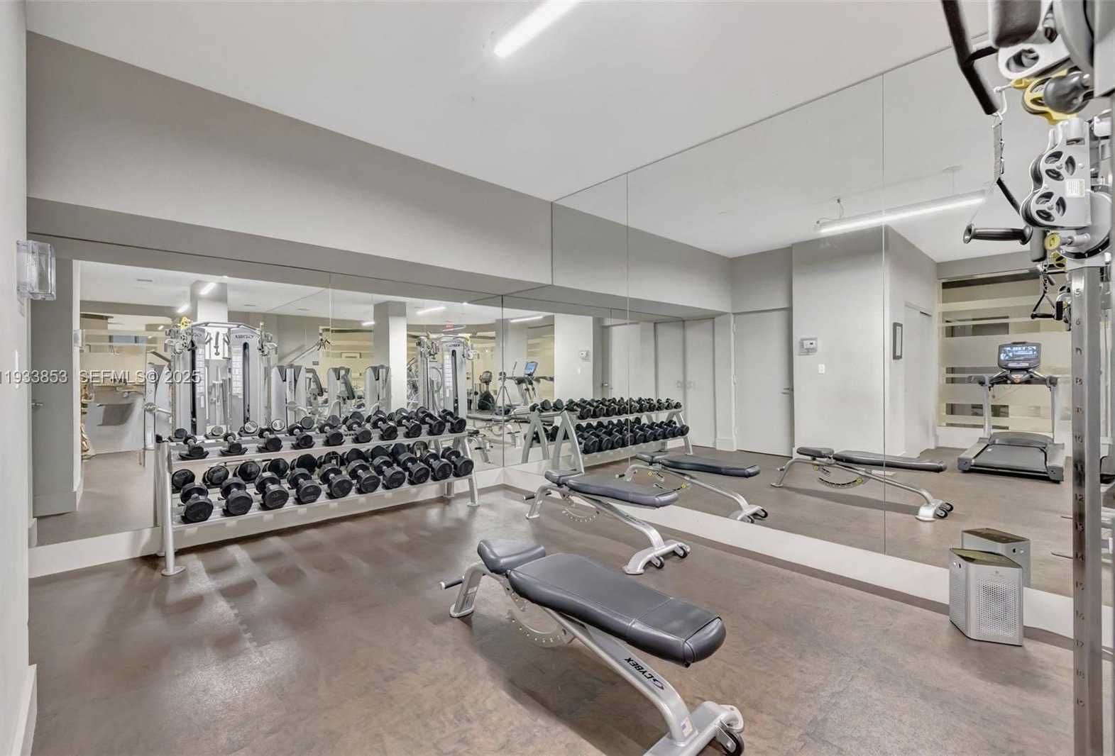 Small Image of 4000 ISLAND BLVD #1507, Aventura Number 52