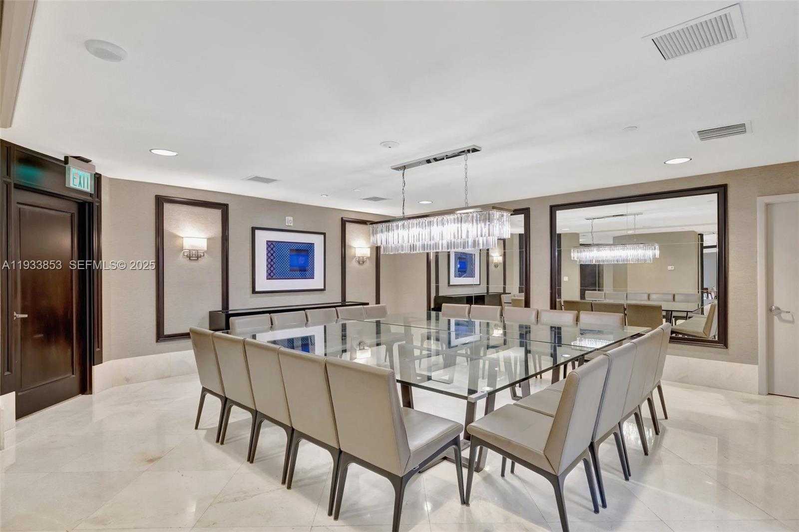 Small Image of 4000 ISLAND BLVD #1507, Aventura Number 54