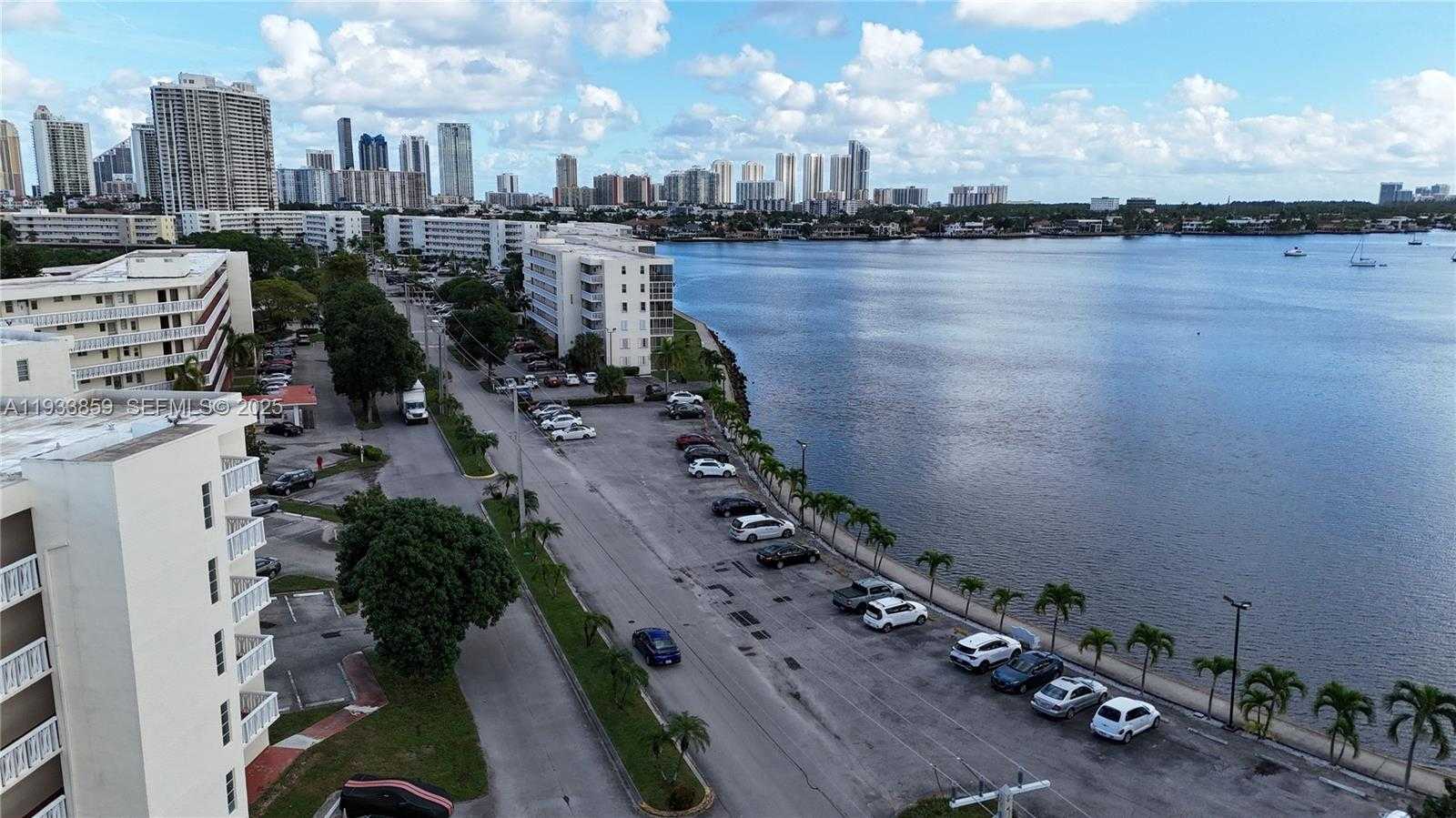 Small Image of 2855 LEONARD DR #H607, Aventura Number 21