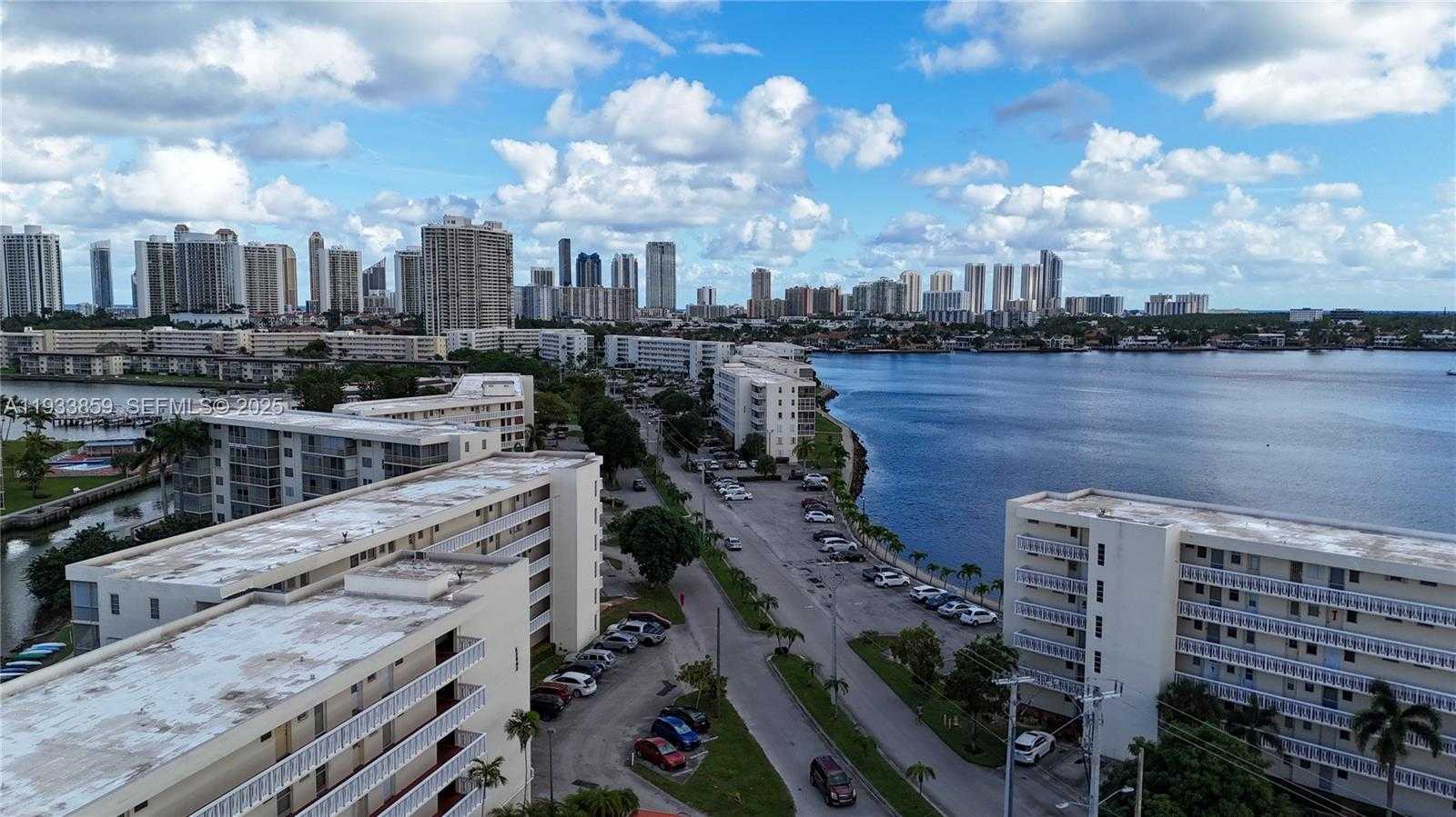 Small Image of 2855 LEONARD DR #H607, Aventura Number 22