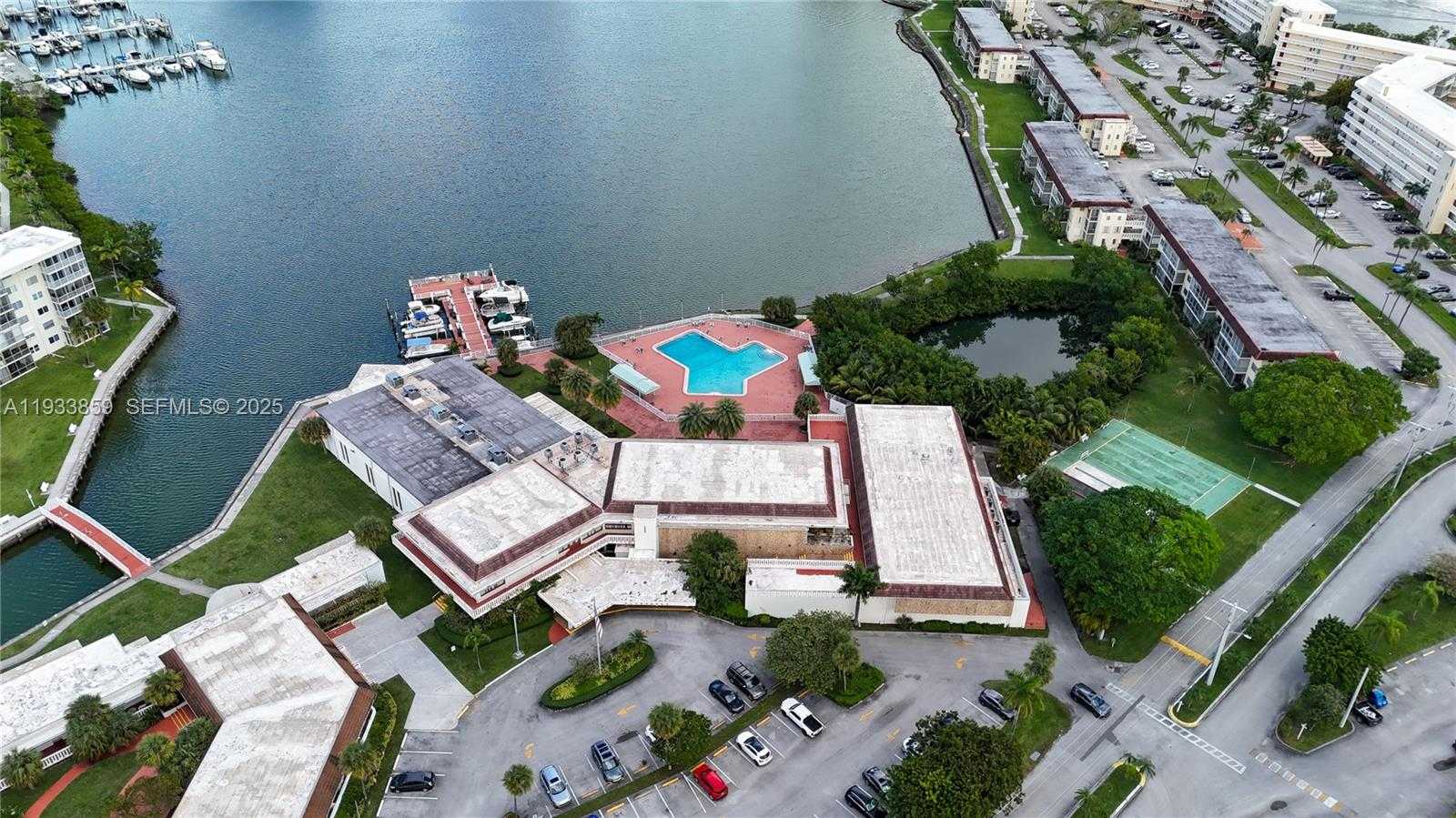 Small Image of 2855 LEONARD DR #H607, Aventura Number 23