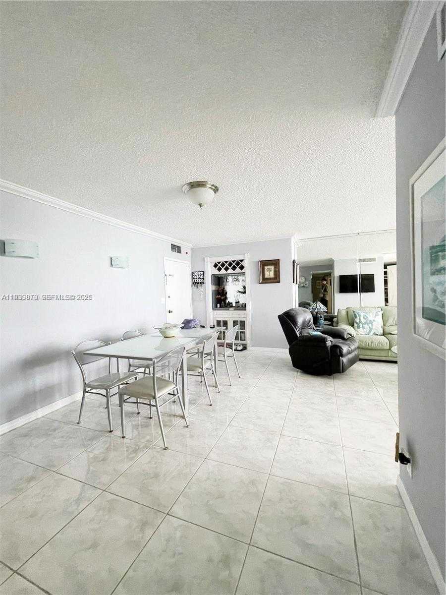 Small Image of 3180 SOUTH OCEAN DR #204, Hallandale Beach Number 6