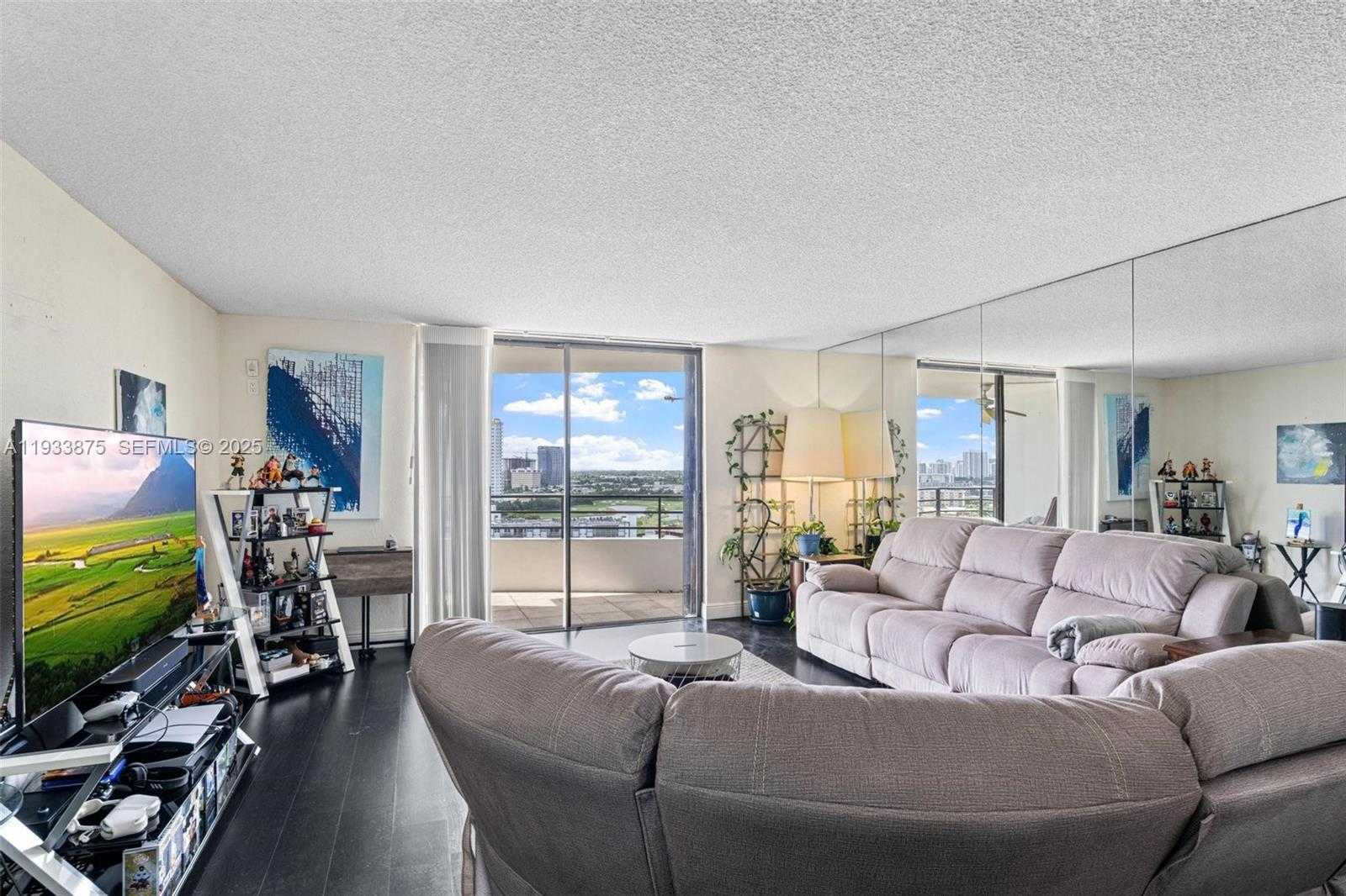 Small Image of 500 THREE ISLANDS BLVD #1112, Hallandale Beach Number 3