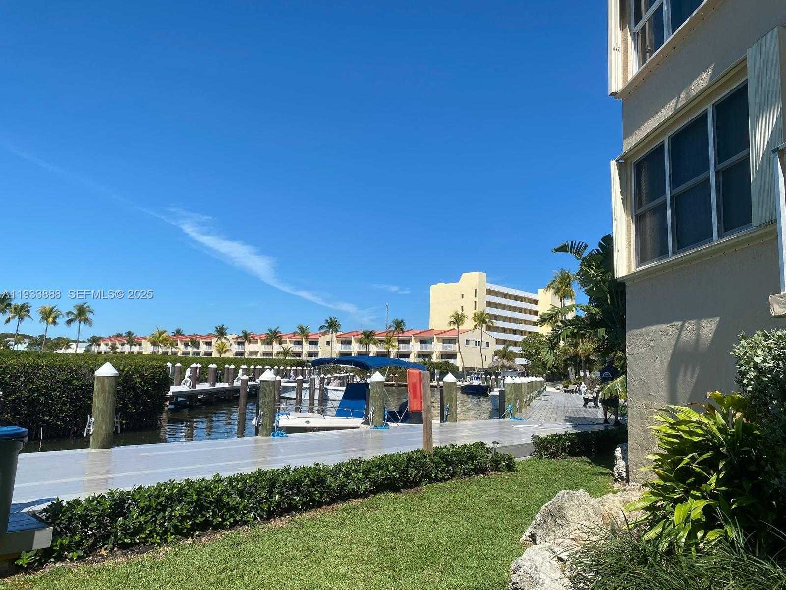 Small Image of 88500 OVERSEAS HWY #301, Tavernier Number 18