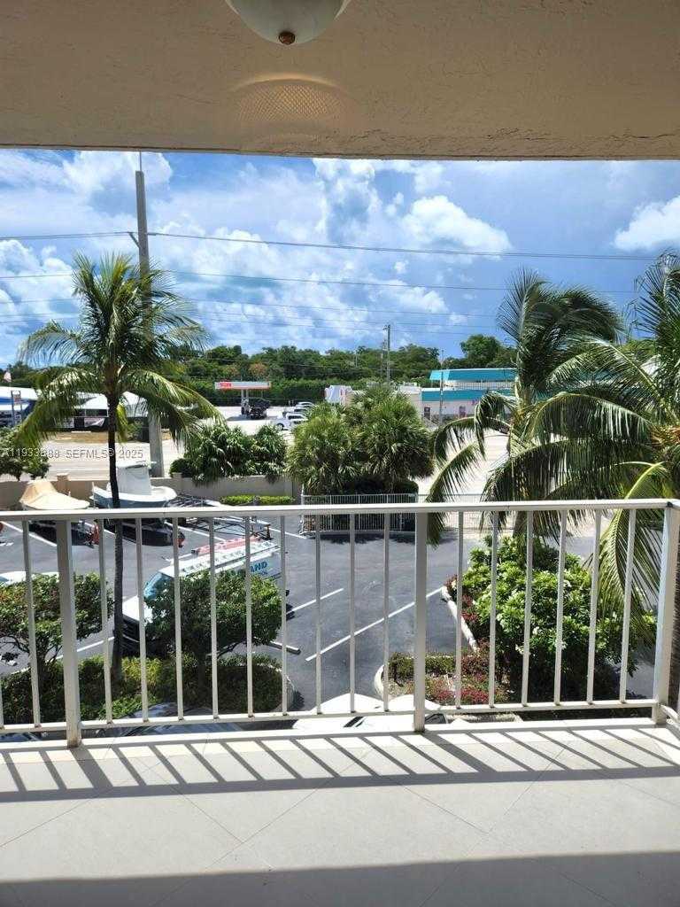 Small Image of 88500 OVERSEAS HWY #301, Tavernier Number 33
