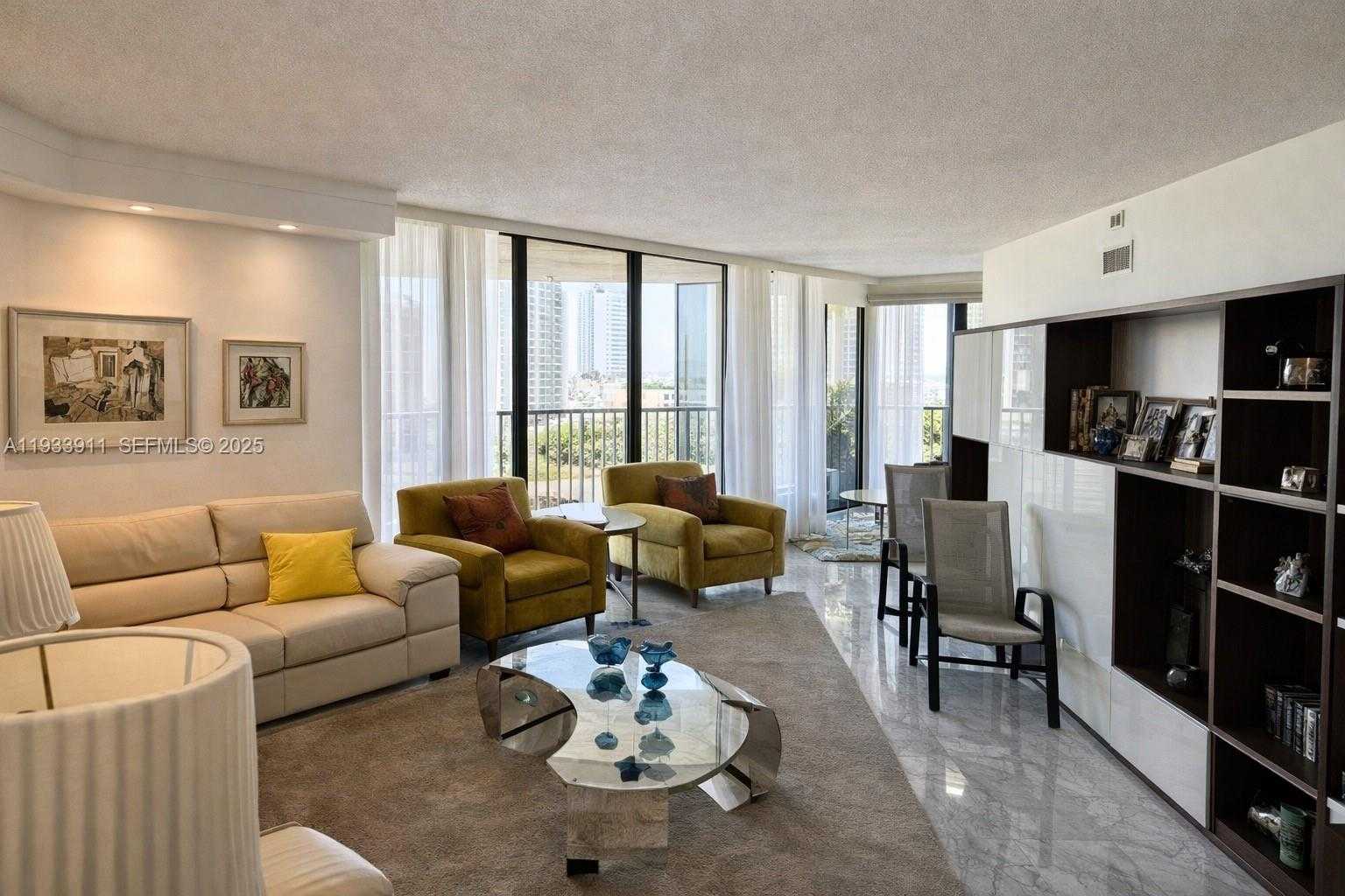 Small Image of 19355 TURNBERRY WAY #5B, Aventura Number 9