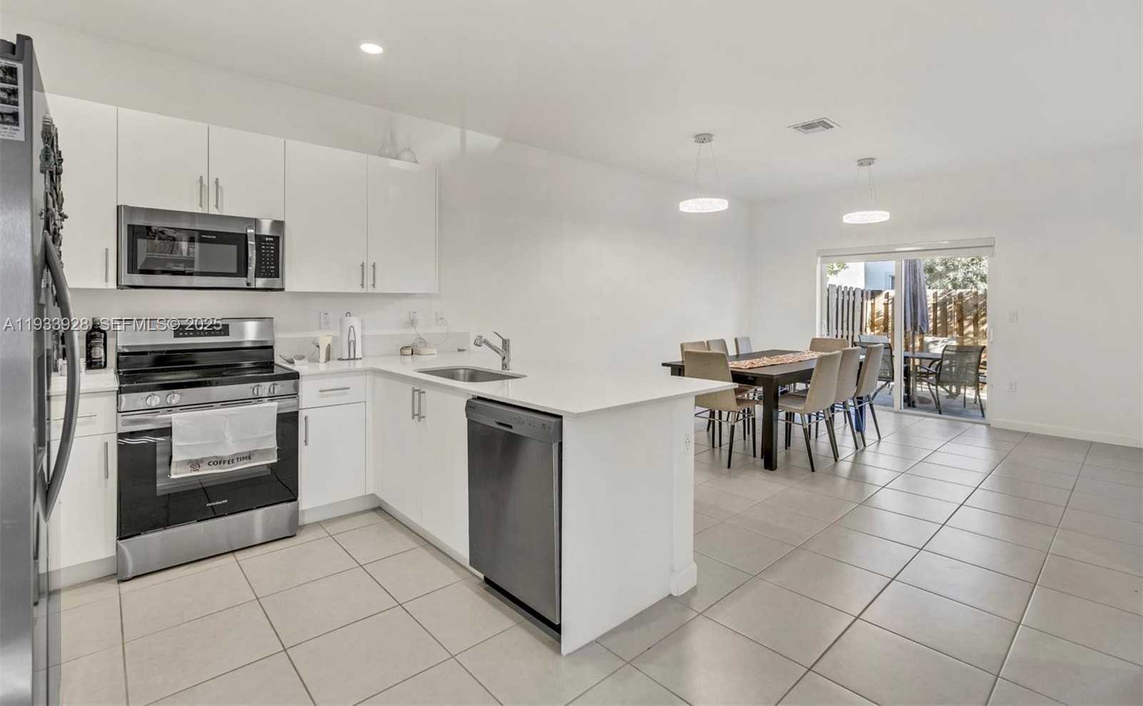 Small Image of 11851 NORTH WEST 46TH ST, Coral Springs Number 3