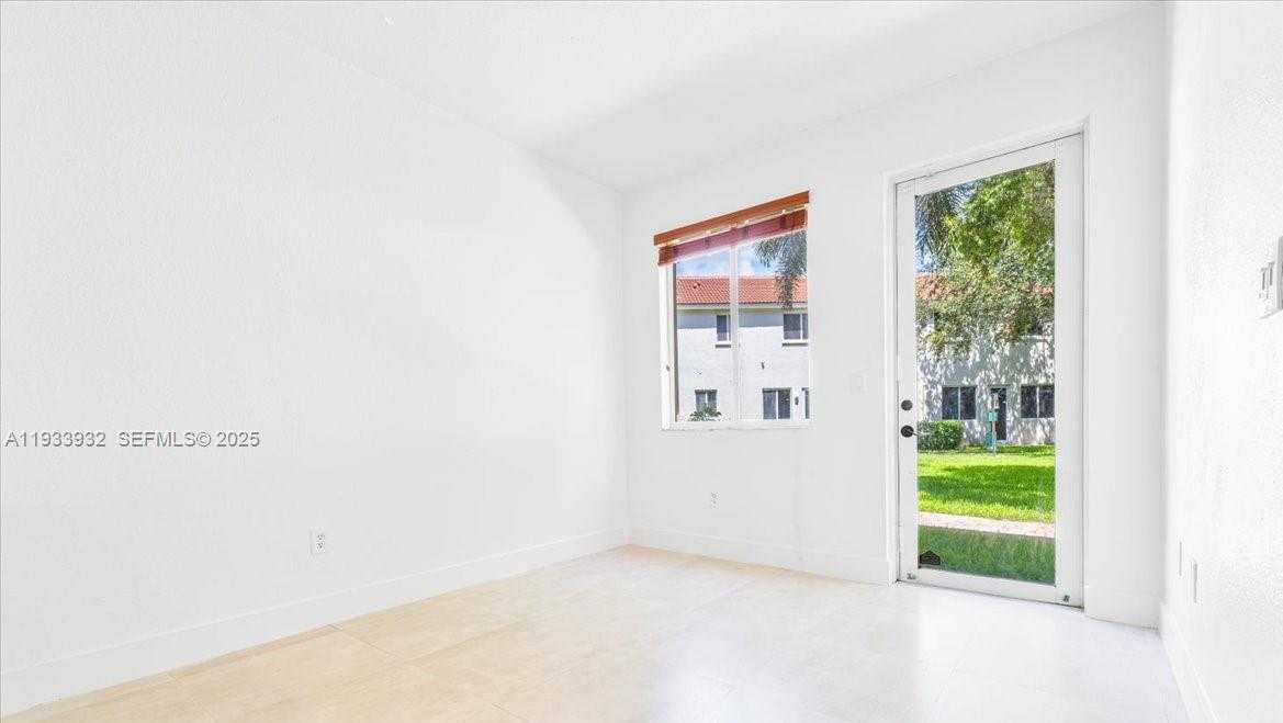 Small Image of 21007 NORTH WEST 14 PL #351, Miami Gardens Number 14