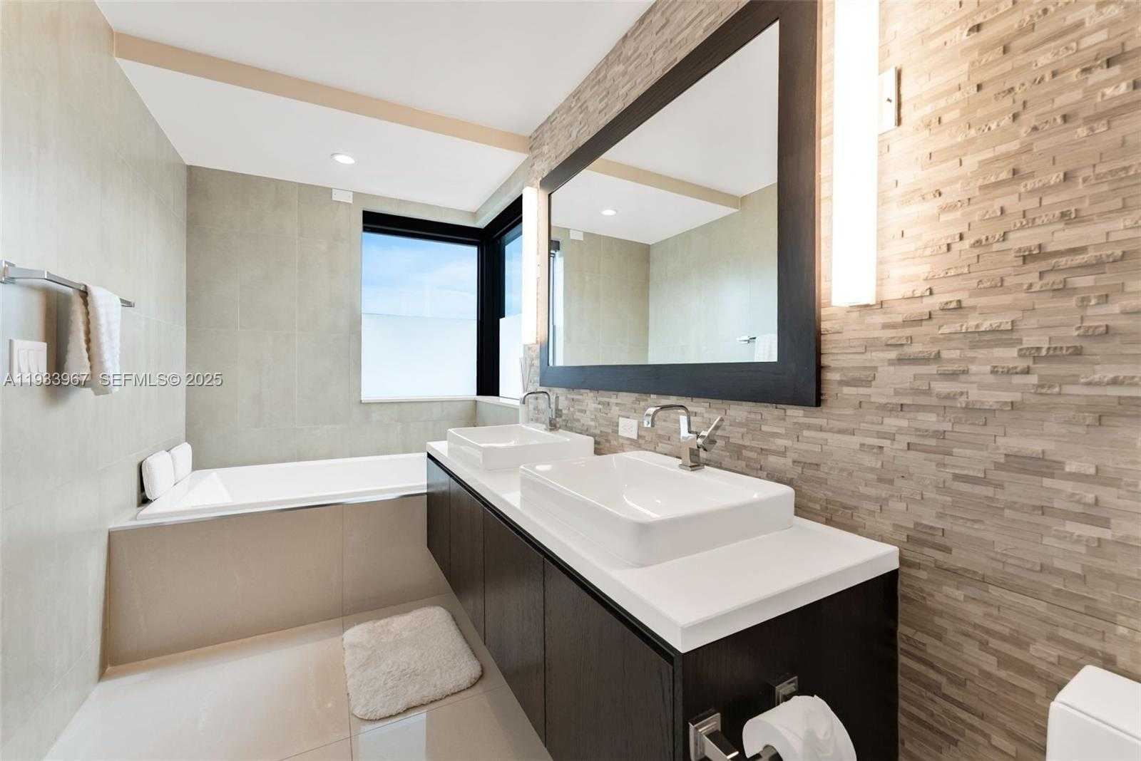 Small Image of 3030 NORTH OCEAN BLVD #S101, Fort Lauderdale Number 23