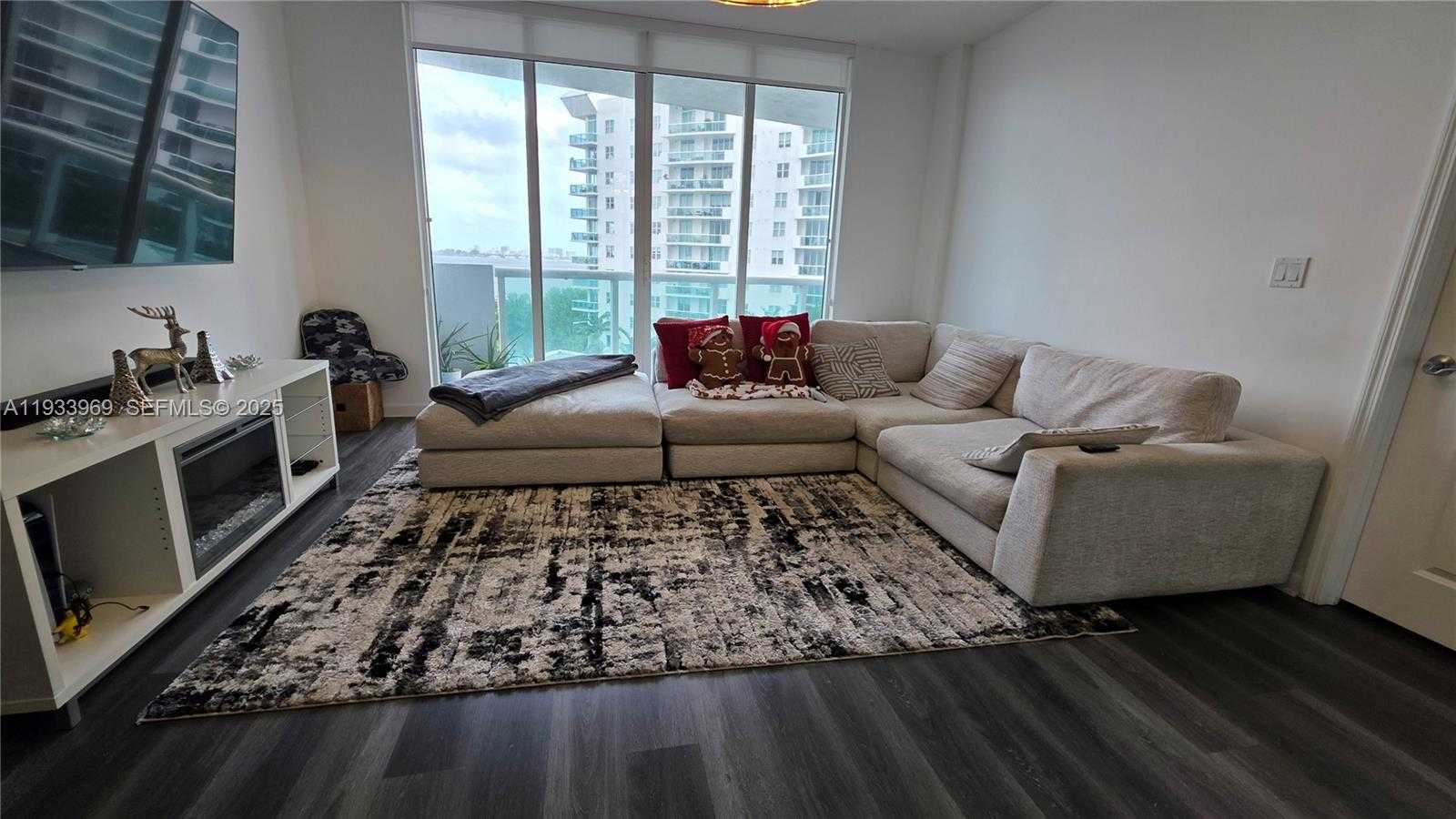 Small Image of 7900 HARBOR ISLAND DR #703, North Bay Village Number 2