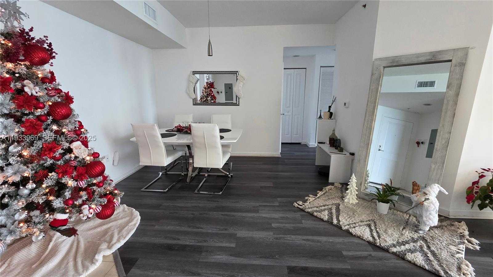 Small Image of 7900 HARBOR ISLAND DR #703, North Bay Village Number 4