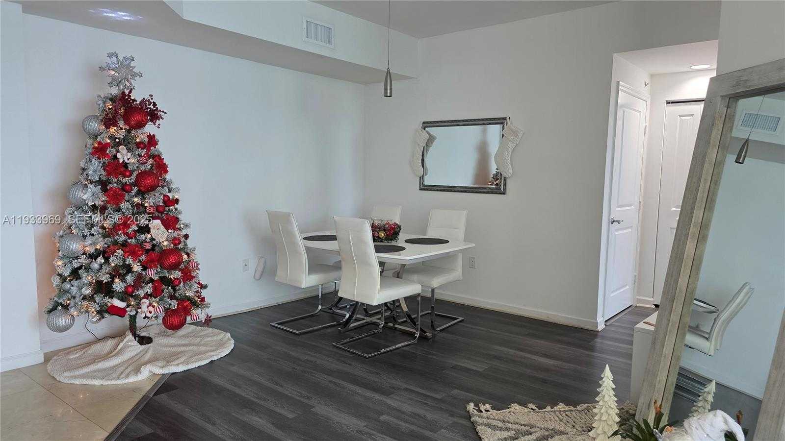 Small Image of 7900 HARBOR ISLAND DR #703, North Bay Village Number 5