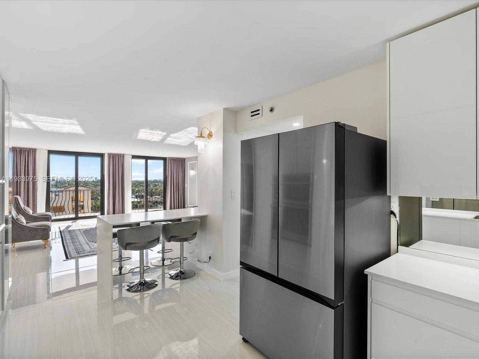 Small Image of 8877 COLLINS AVE #704, Surfside Number 4