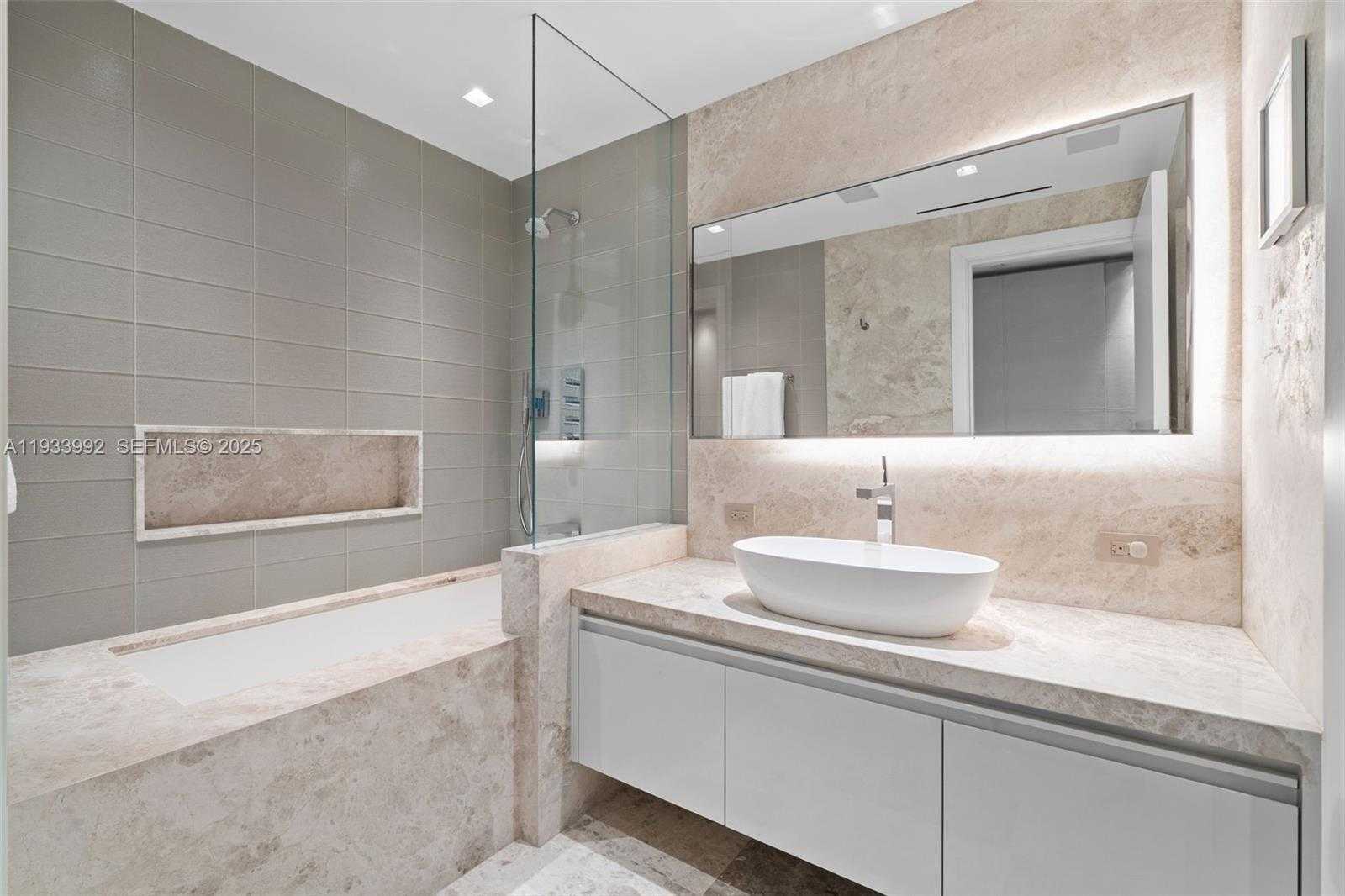 Small Image of 9999 COLLINS AVE #12E, Bal Harbour Number 29