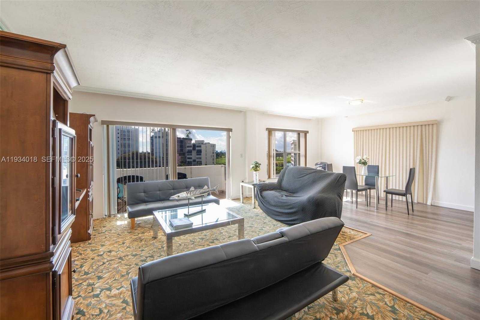 Small Image of Bay Harbor Islands Number 2