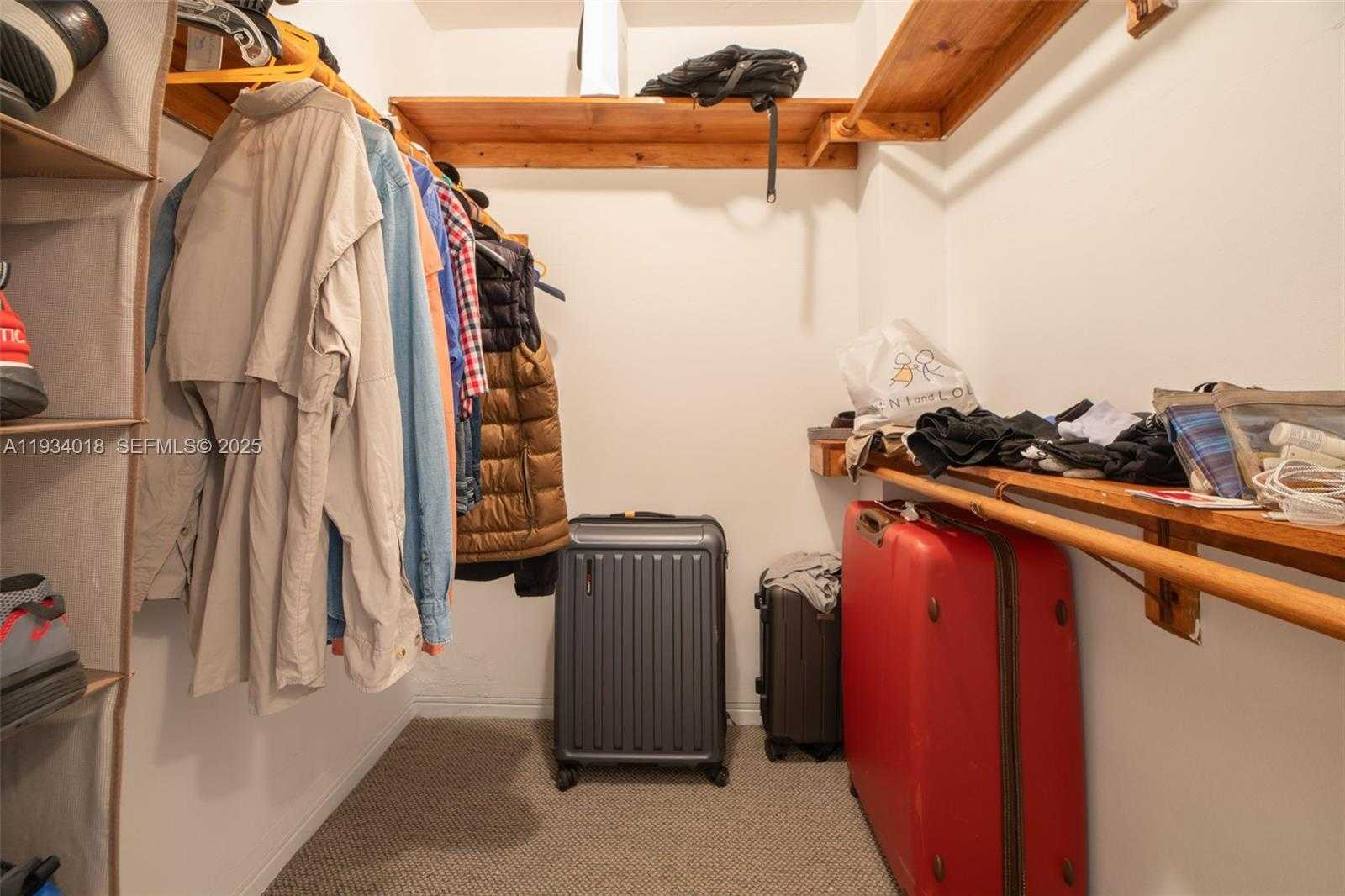 Small Image of Bay Harbor Islands Number 21