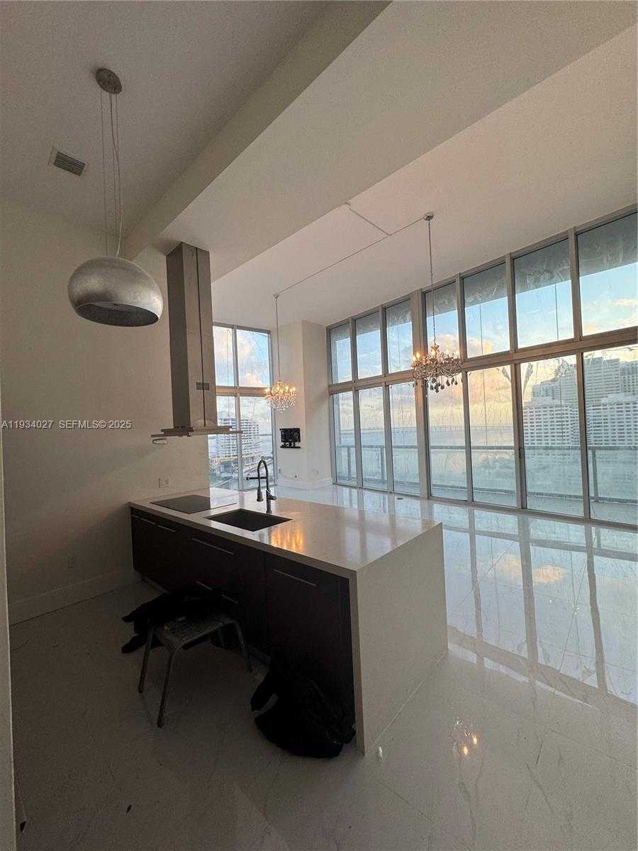 Small Image of 495 BRICKELL AVE #1501, Miami Number 15
