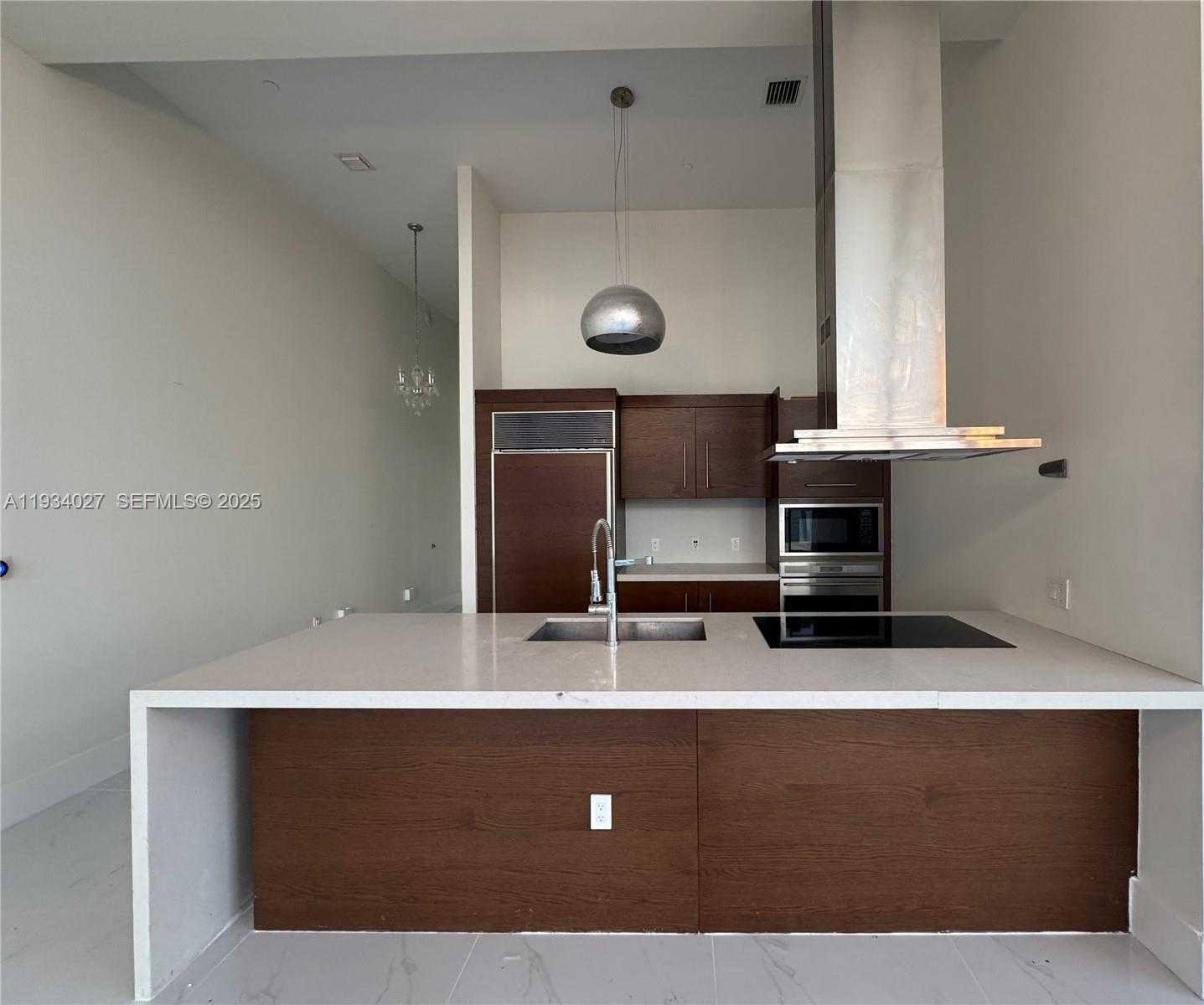 Small Image of 495 BRICKELL AVE #1501, Miami Number 16