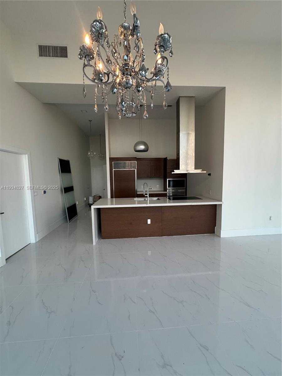 Small Image of 495 BRICKELL AVE #1501, Miami Number 17