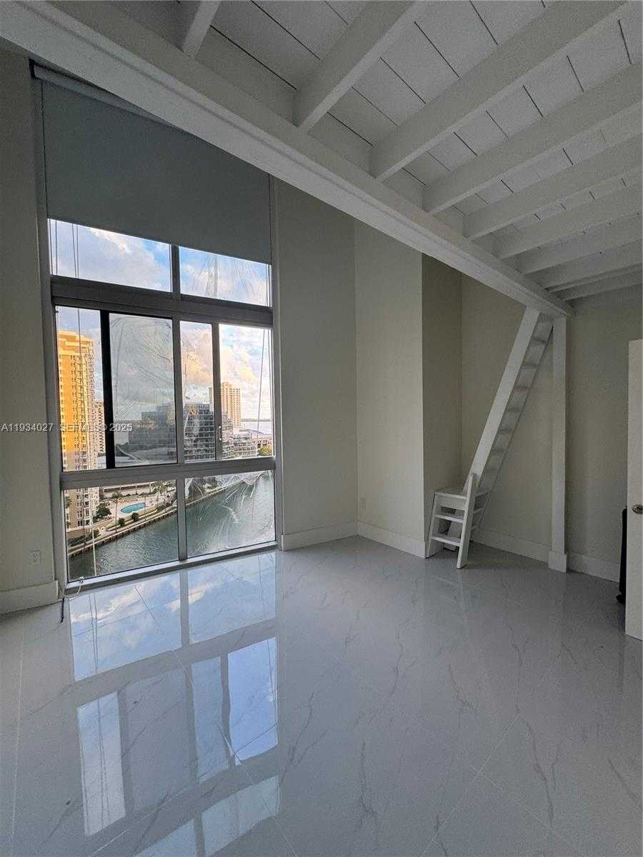 Small Image of 495 BRICKELL AVE #1501, Miami Number 25