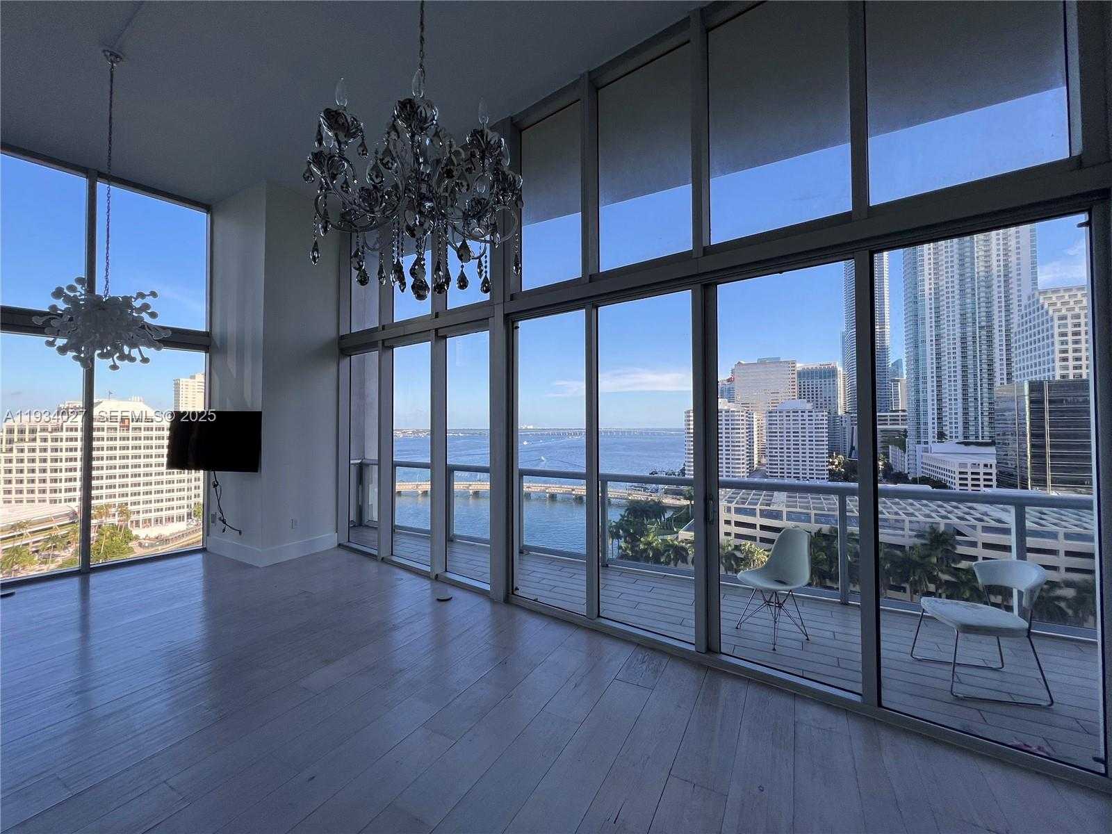 Small Image of 495 BRICKELL AVE #1501, Miami Number 3