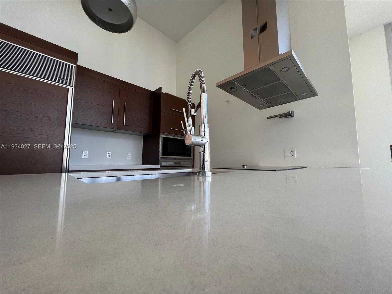 Small Image of 495 BRICKELL AVE #1501, Miami Number 30