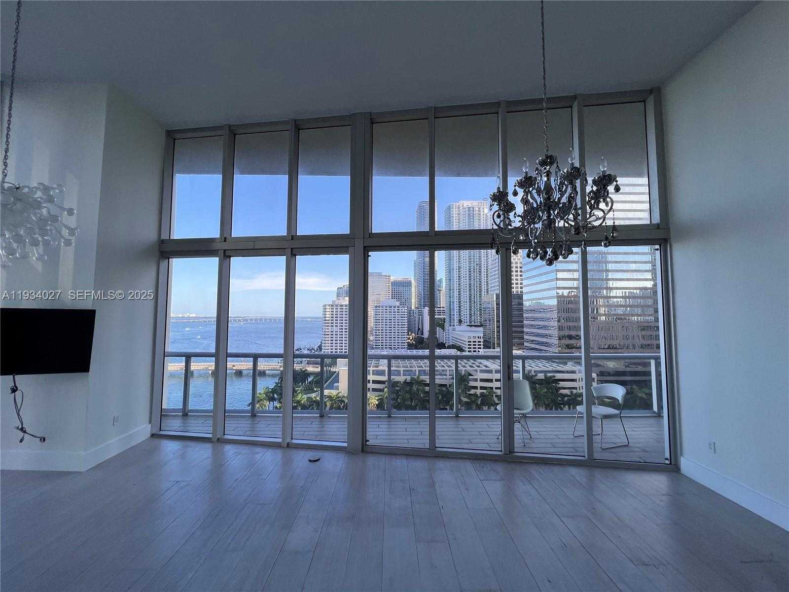 Small Image of 495 BRICKELL AVE #1501, Miami Number 31