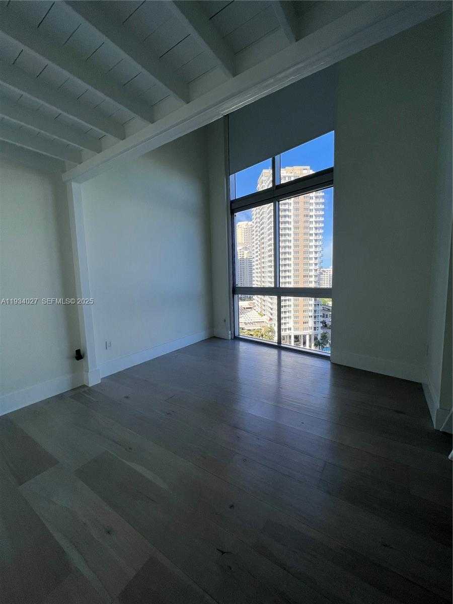 Small Image of 495 BRICKELL AVE #1501, Miami Number 32