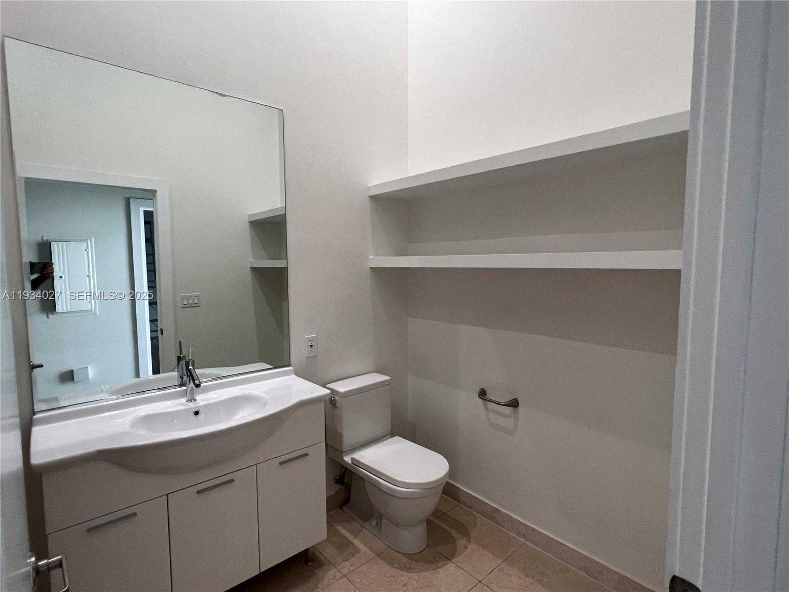 Small Image of 495 BRICKELL AVE #1501, Miami Number 52