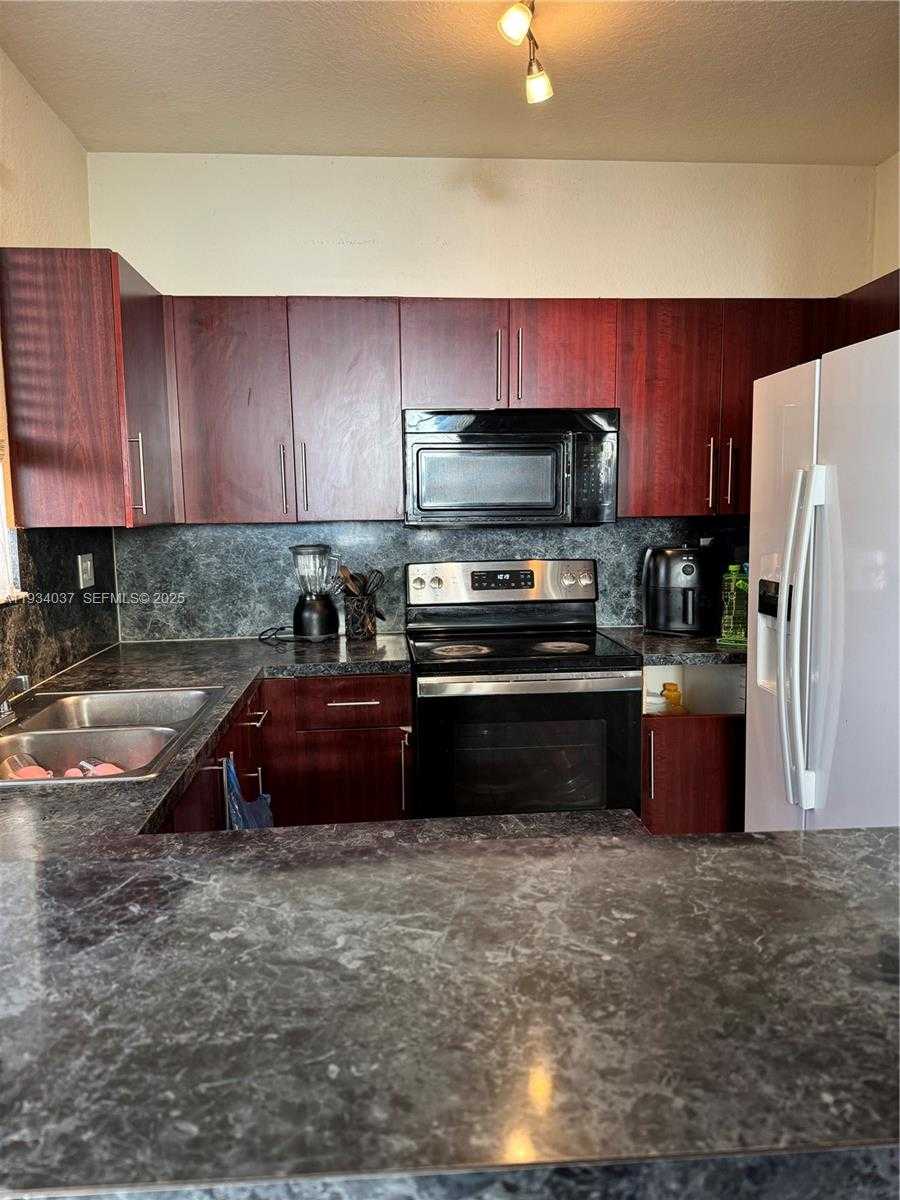 Small Image of 1043 SOUTH EAST 23RD AVE, Homestead Number 11