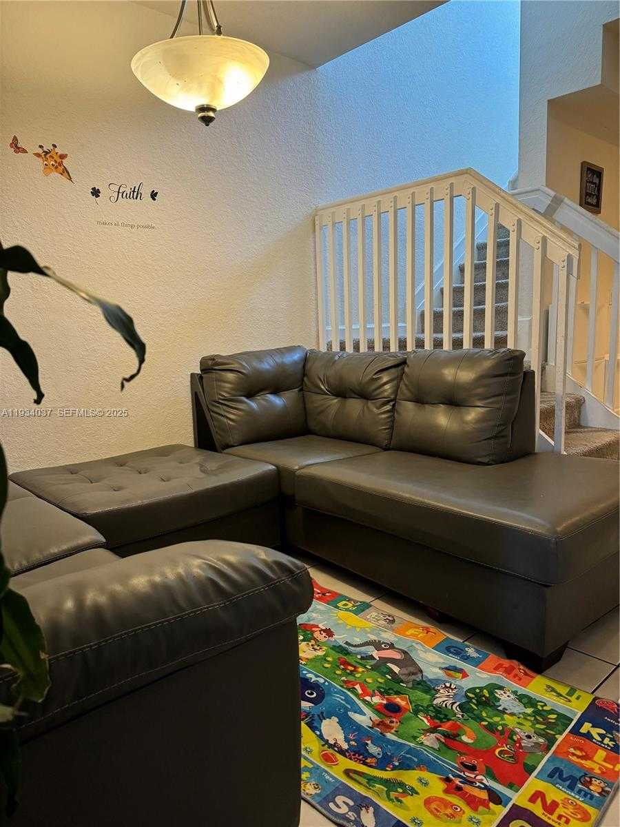 Small Image of 1043 SOUTH EAST 23RD AVE, Homestead Number 2