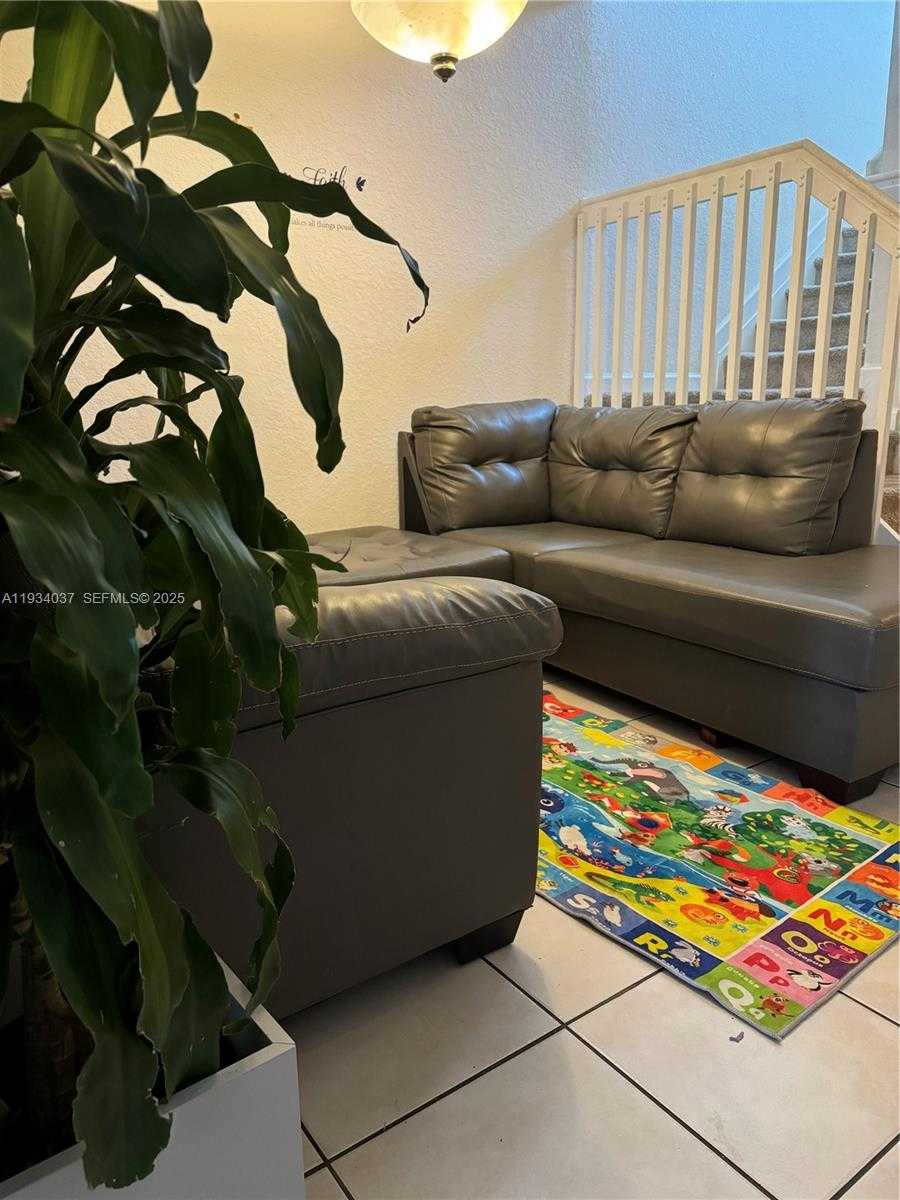 Small Image of 1043 SOUTH EAST 23RD AVE, Homestead Number 3