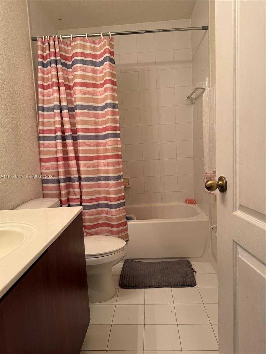 Small Image of 1043 SOUTH EAST 23RD AVE, Homestead Number 4