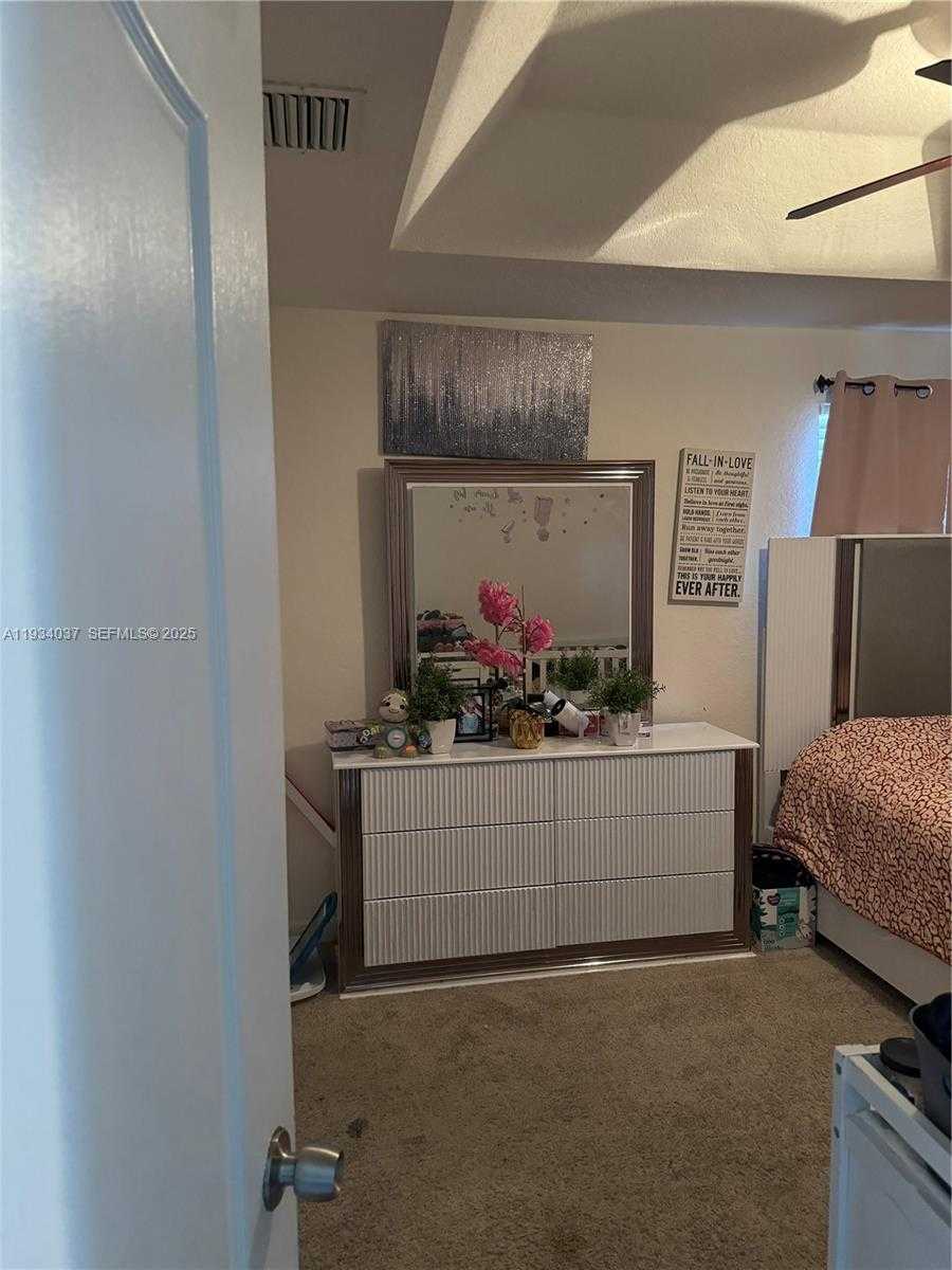 Small Image of 1043 SOUTH EAST 23RD AVE, Homestead Number 5