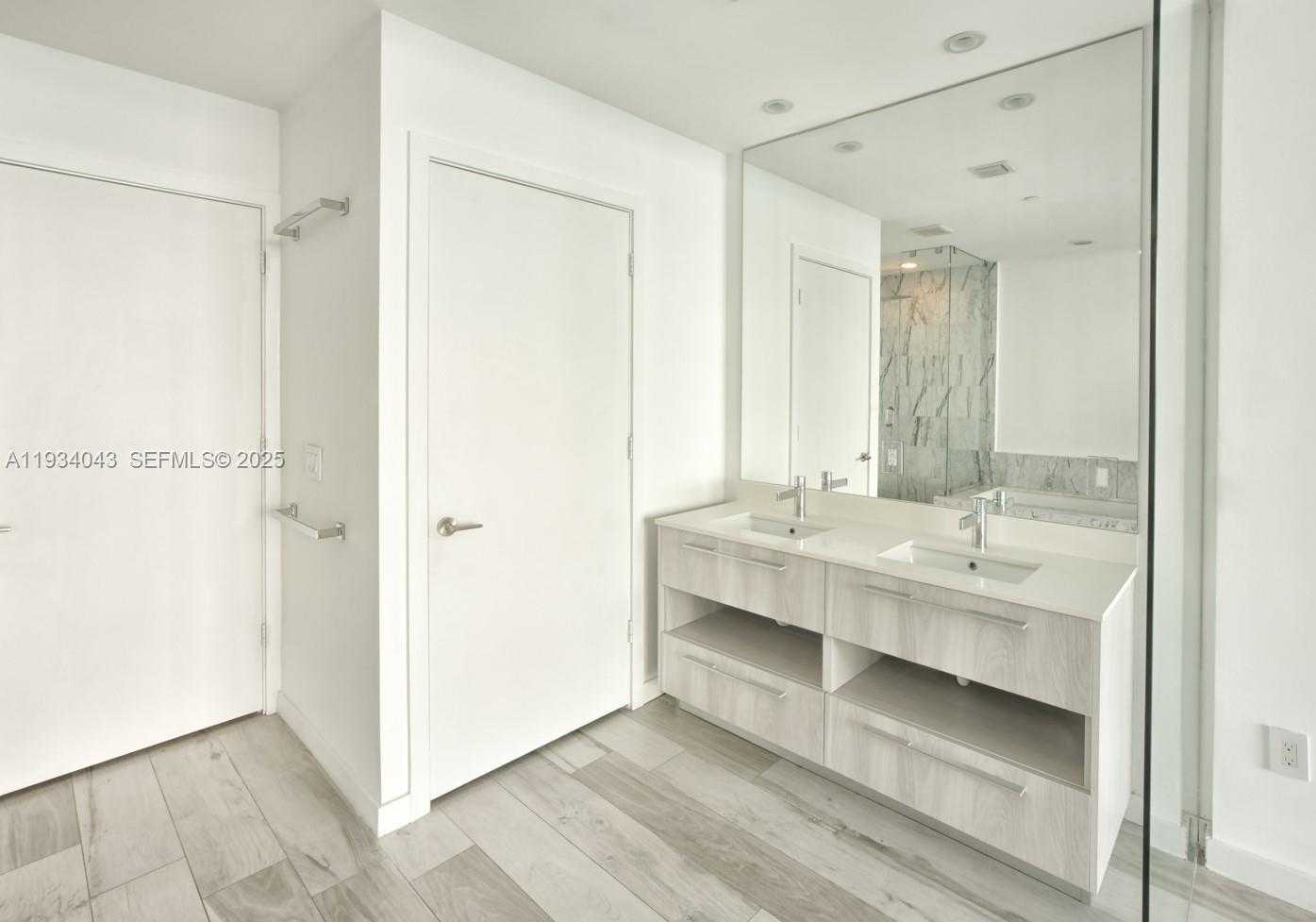 Small Image of 480 NORTH EAST 31ST ST #3404, Miami Number 8