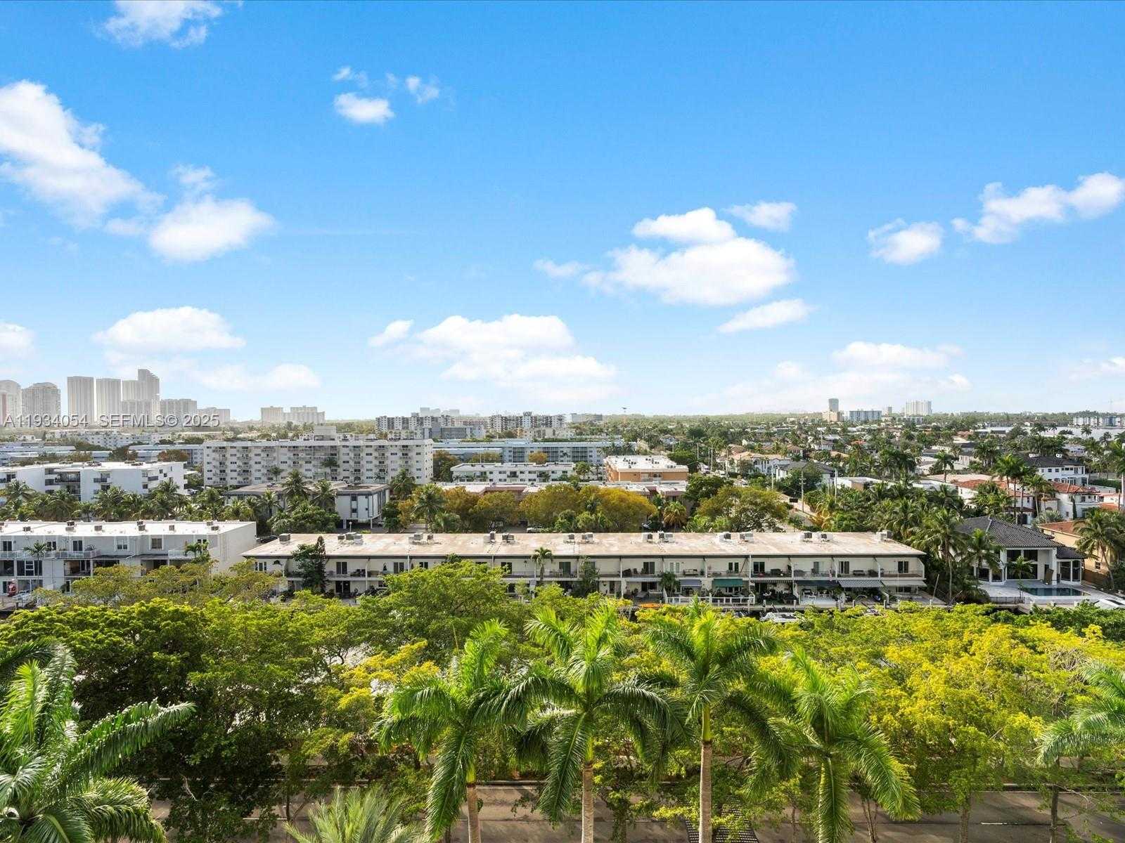 Small Image of 2000 ISLAND BLVD #903, Aventura Number 27