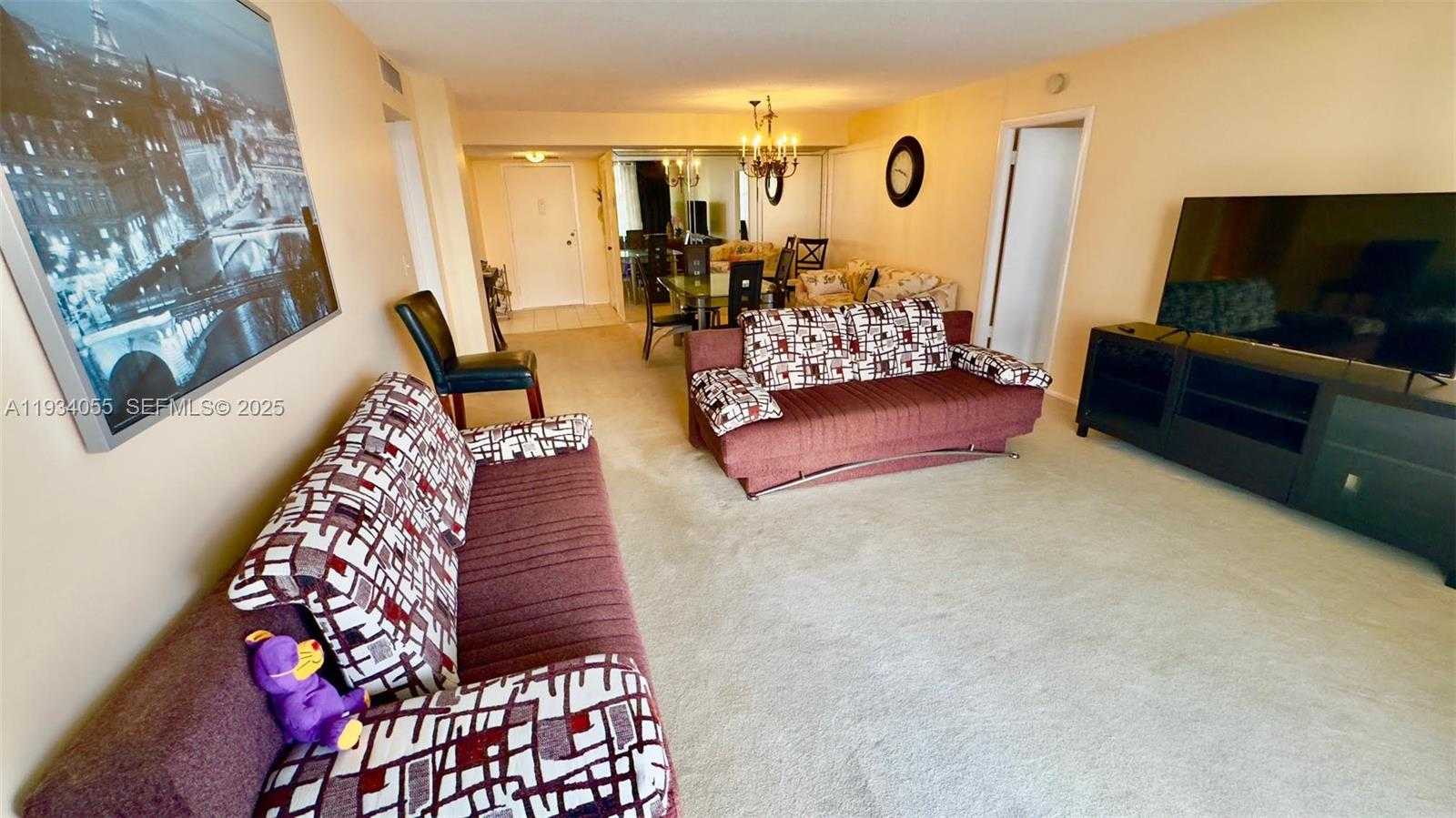 Small Image of 427 GOLDEN ISLES DR #8A, Hallandale Beach Number 10