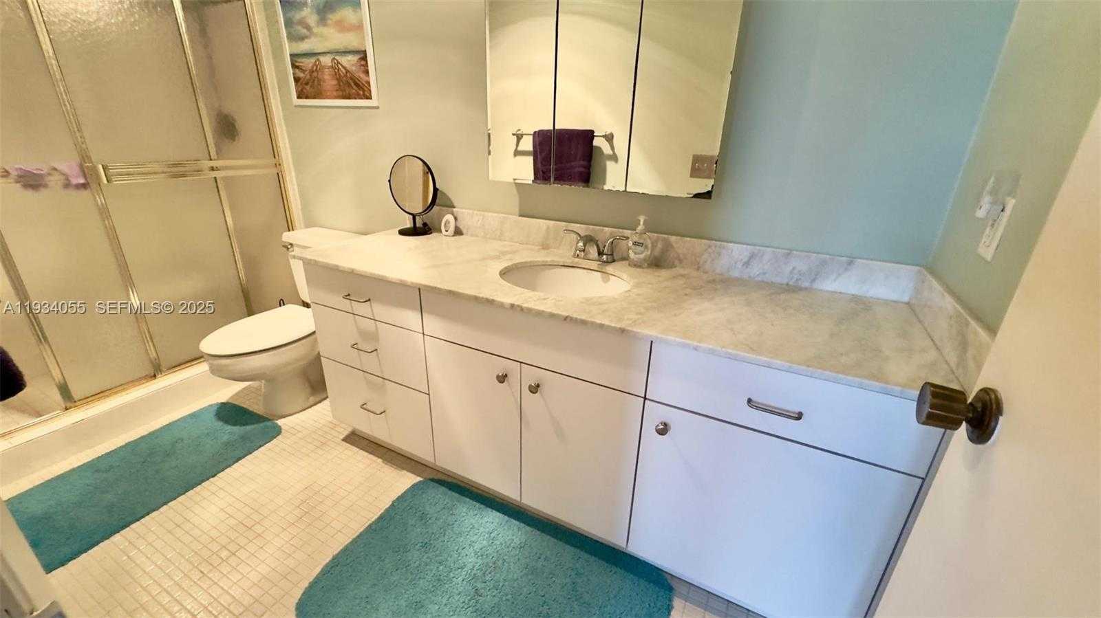 Small Image of 427 GOLDEN ISLES DR #8A, Hallandale Beach Number 22