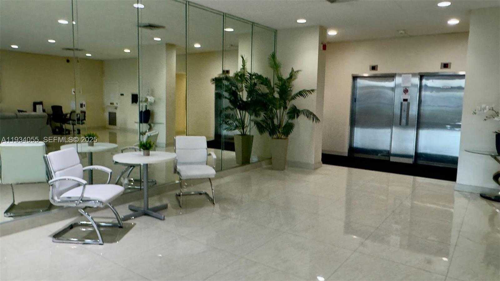 Small Image of 427 GOLDEN ISLES DR #8A, Hallandale Beach Number 30