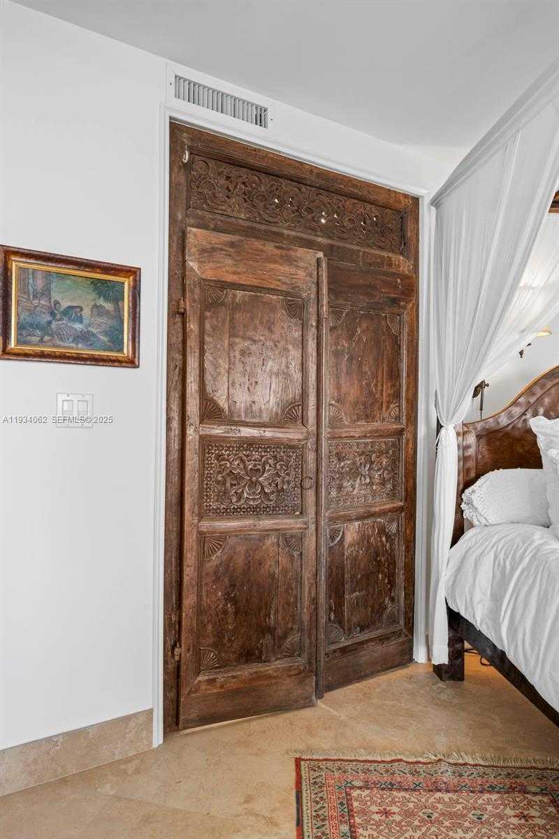 Small Image of 400 NORTH SURF RD #905, Hollywood Number 19