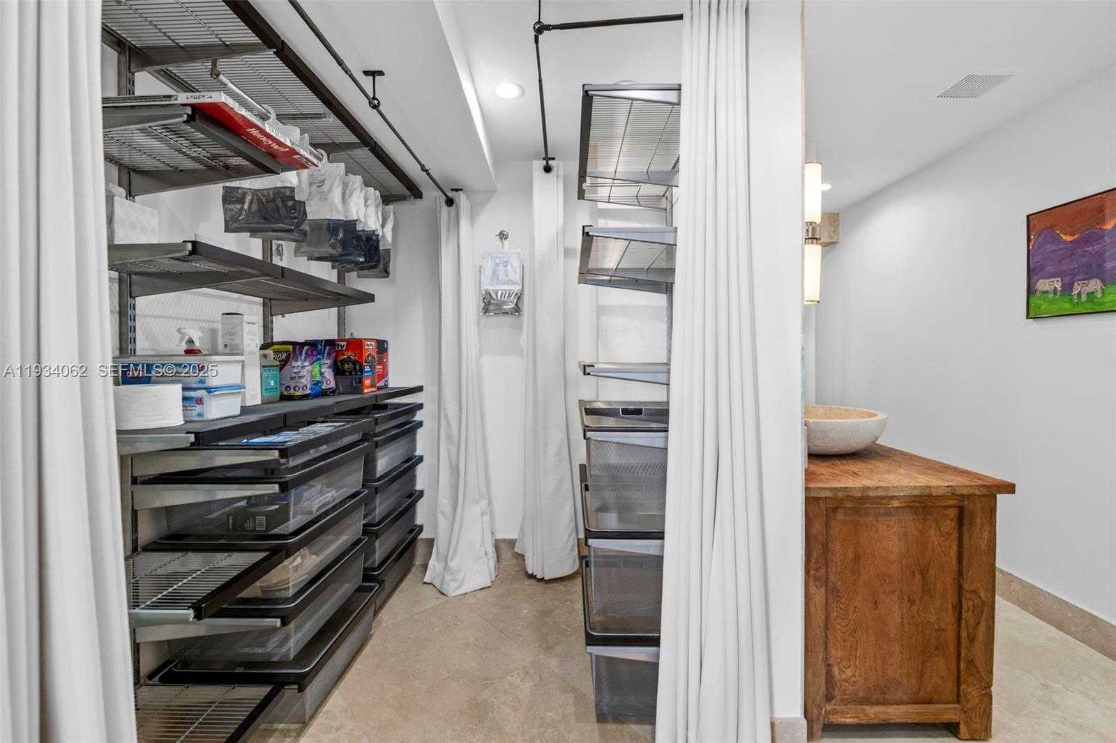 Small Image of 400 NORTH SURF RD #905, Hollywood Number 20