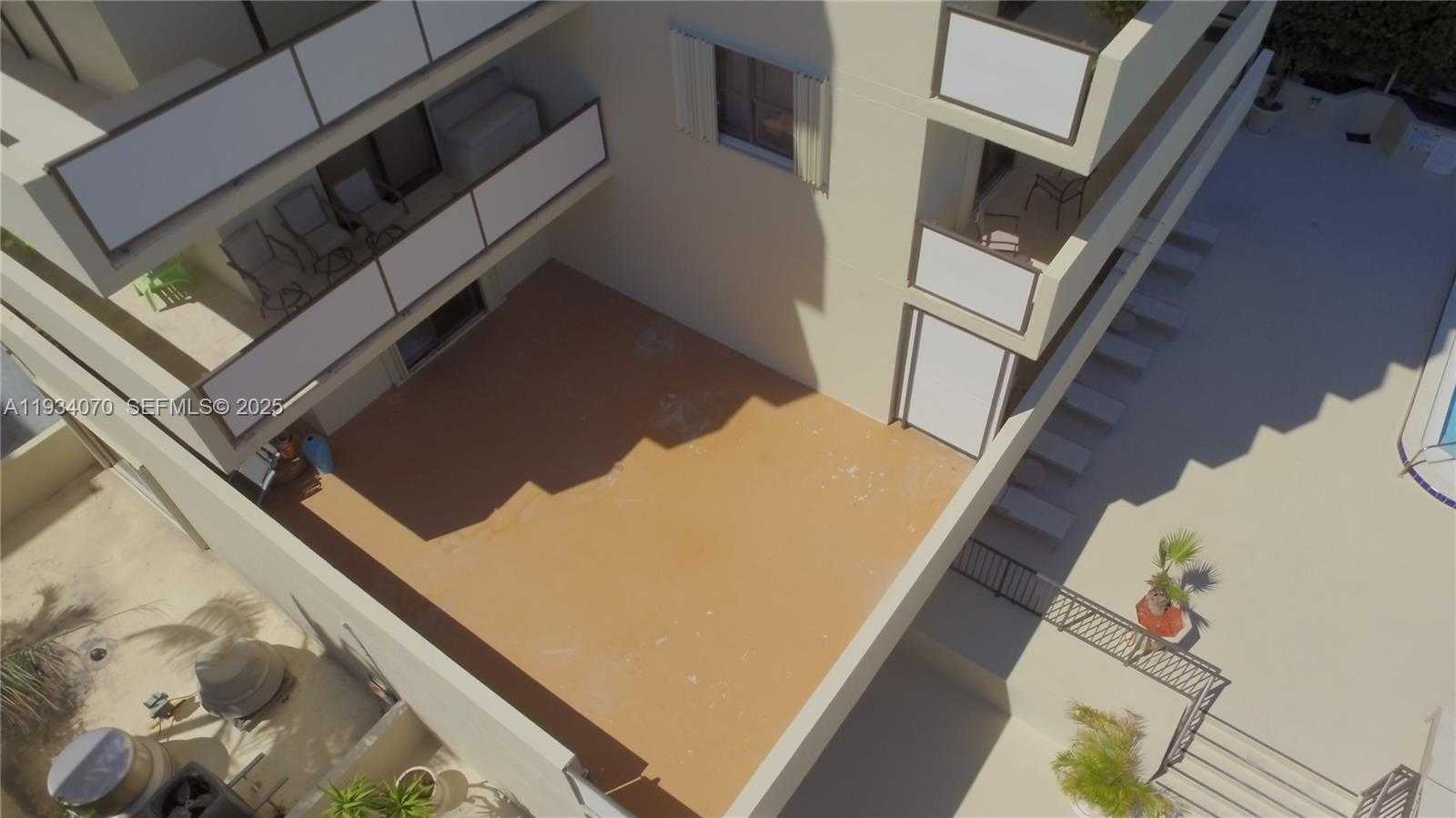 Small Image of 1623 COLLINS AVE #218, Miami Beach Number 23